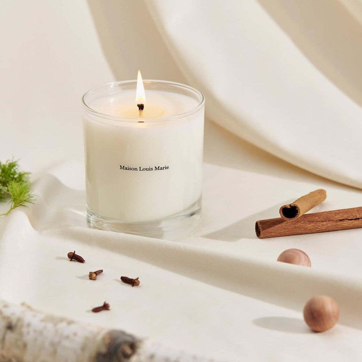 Maison Louis Marie - Le Refuge d'Ernest Soy Wax Candle | Luxury Fragrances for a Modern World (8.5 oz | 240 g)