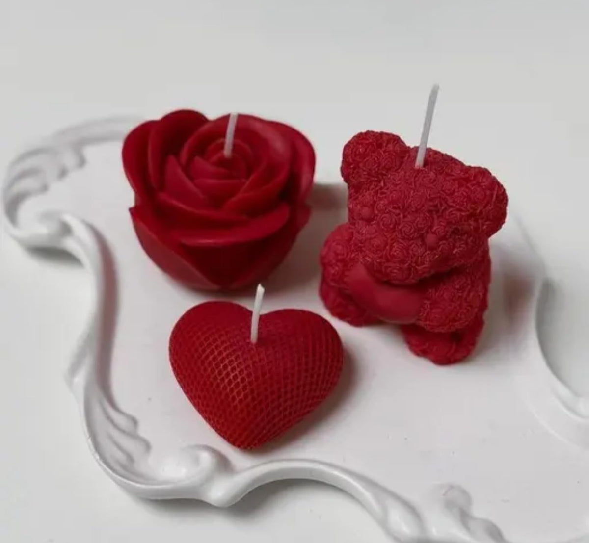 Decorative Red Valentine Candles Set, Rose and Heart Shapes, 3-Piece