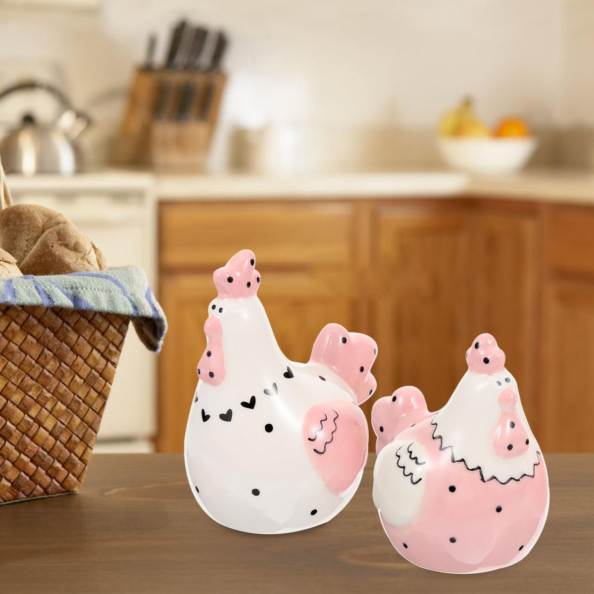 Luxshiny 2pcs Ceramic and Pepper Shaker Set Salt Box Easter Chicken Canister Set Hen Shape Sugar Bowl Seasoning Bottle Dining Table Accessory for Easter Party