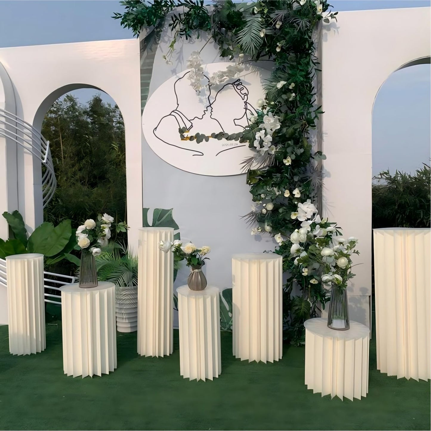 GUYARO Cylinder Stands for Party 5Pcs Round Pedestal Stand Foldable Cardboard Columns Cylinder Tables for Parties Baby Shower Birthday Wedding Pillars Display Decoration (White,5PCS)