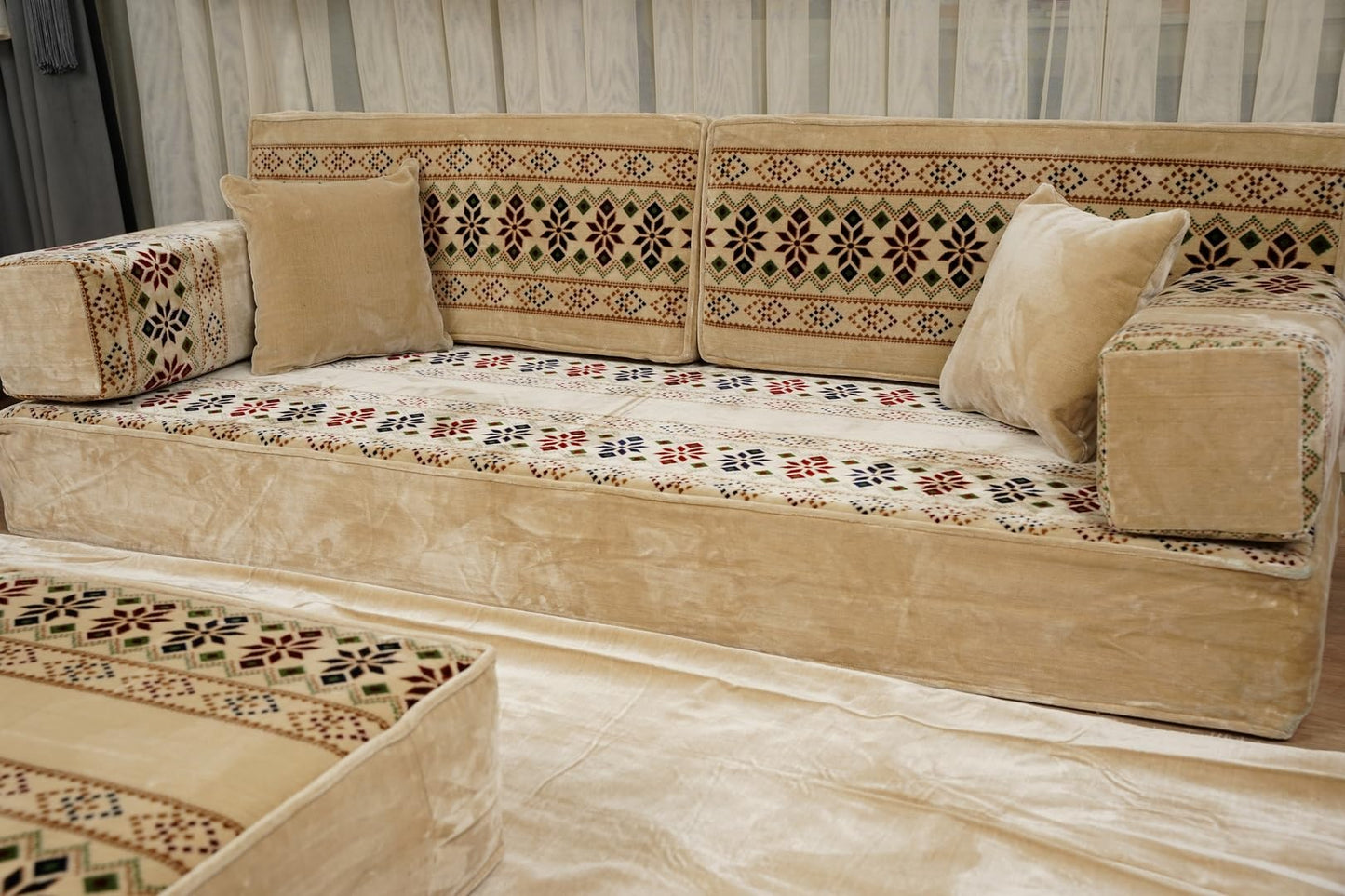 arabicsofa White Modular Diwan Sectional Seating – Arabic Jalsa Sofa Set with Cushions, Handmade Lounge Sofa for Living Room (Royal White Ethnic, 8'' Single Full Set)