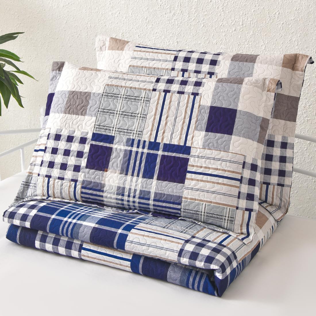 Jarson 3 Pcs Plaid Daybed Cover Set Twin Size Navy White Brown Sofa Cover Double Side Bed Set Classic Patchwork Bedding Sets Daybed Quilt Set with Pillow Shams