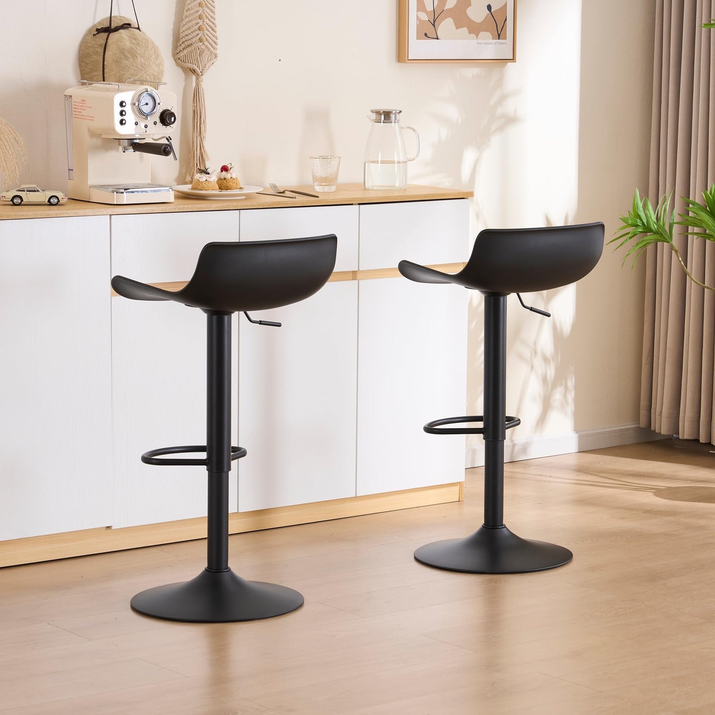 YOUNIKE Black Adjustable Height Bar Stools Set of 2 Plastic Swivel Barstool with Low Back Modern Kitchen Counter Island Bar Chairs for Breakfast Nook Cafe Bars Office