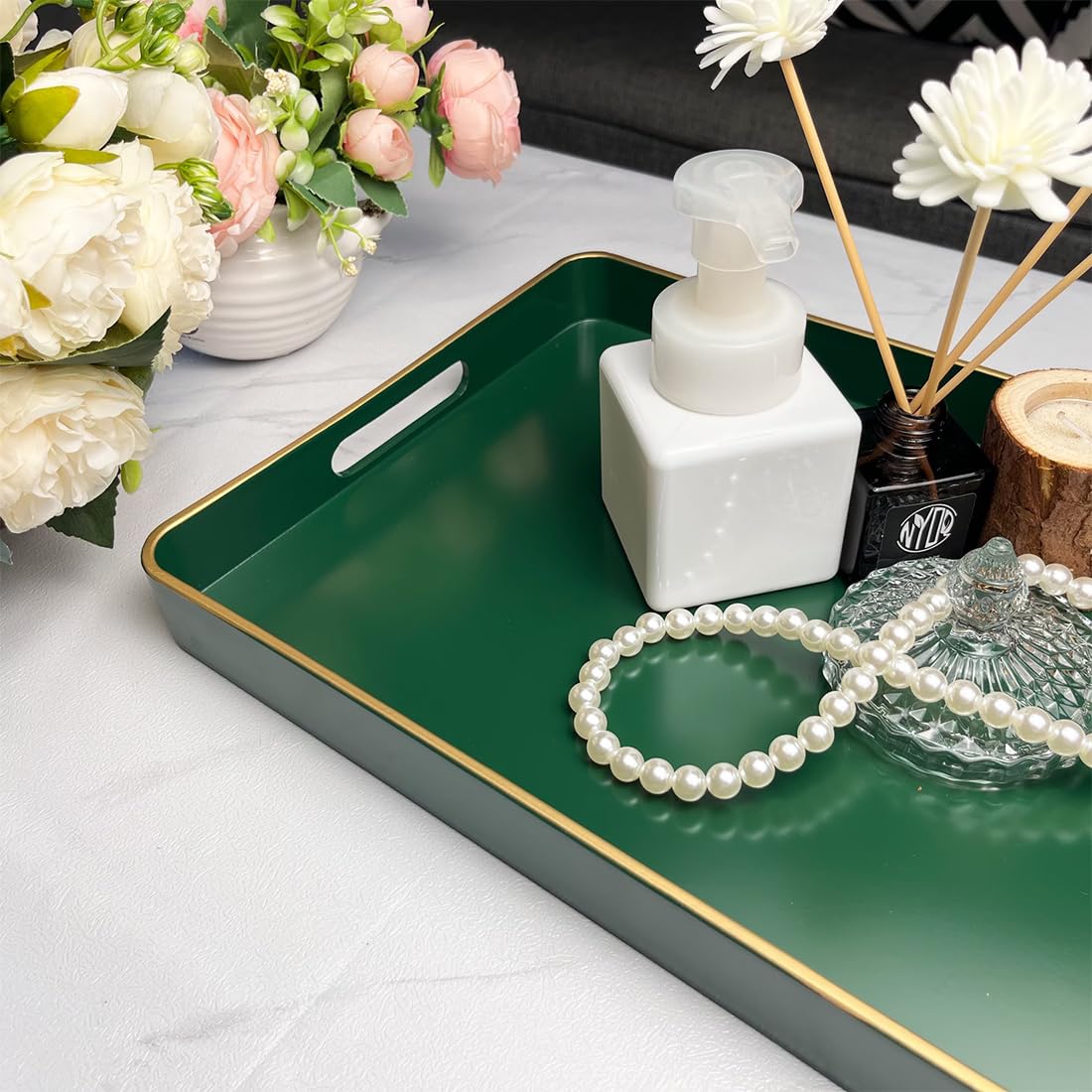 UOEKCS Rectangular Decorative Tray, Plastic Serving Trays with Handles, Coffee Table Tray for Ottoman, Living Room, Kitchen, Home Decor 15.7” x 10.2” x1.37”(Green)