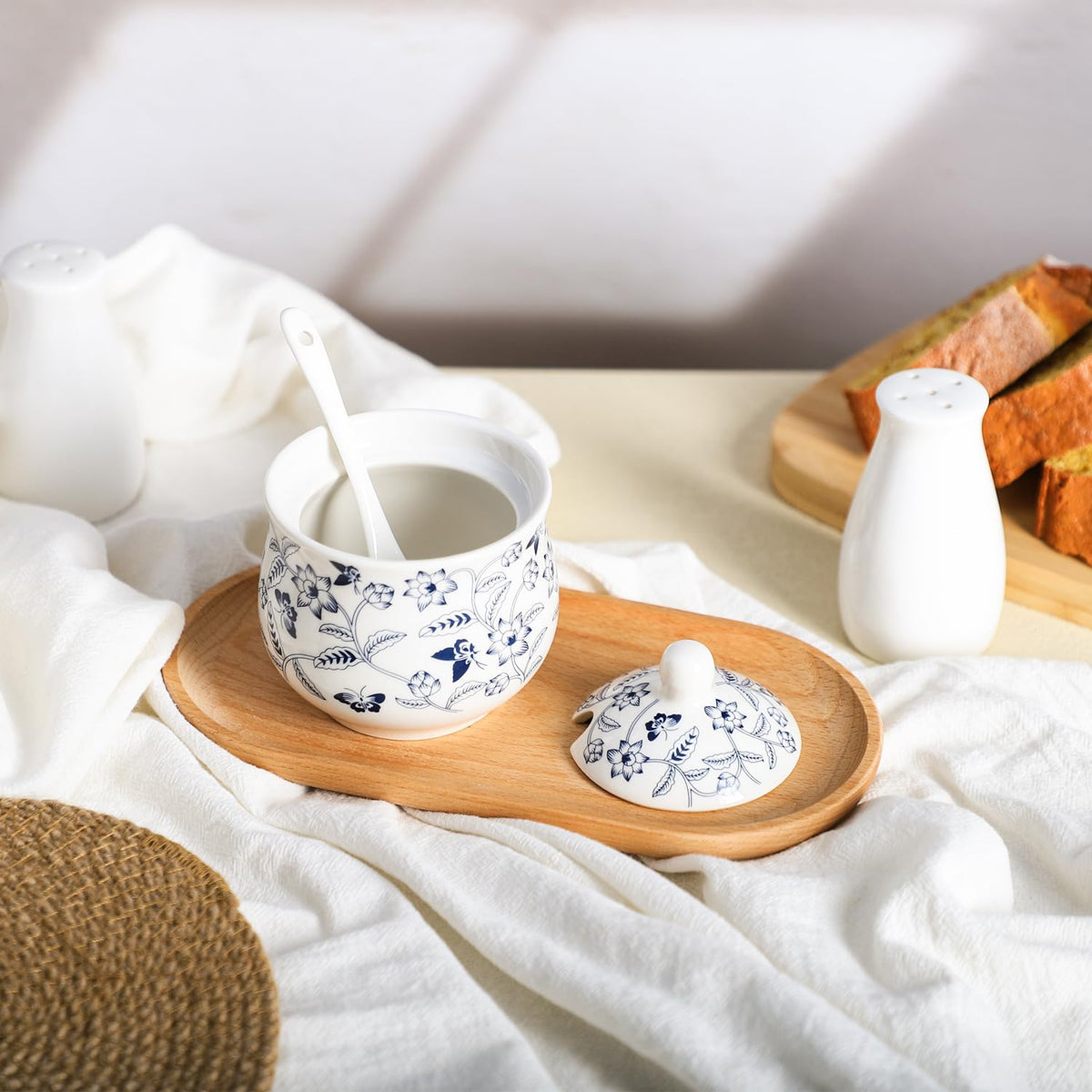 Ceramic Sugar Bowl Blue and White Flower Jar Salt Pepper Storage Jar