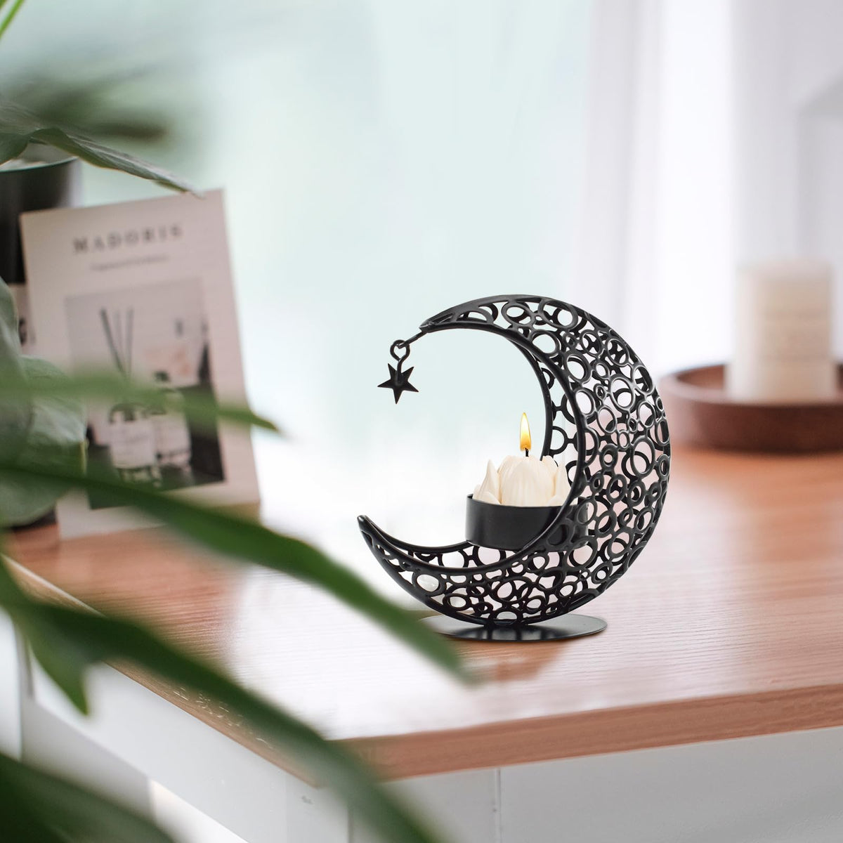 MrMrKura Moon Candle Holders Set of 2, Metal Tealight Candle Holder for Table Centerpiece Decorative Votive Candlesticks Holder for Party Home Decor (Black)