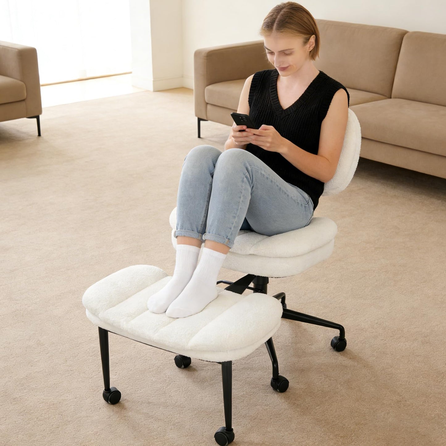 Criss Cross Chair with Footrest, 360° Swivel Faux Shearling Office Chair, Extra Wide Seat with Sofa-Like Comfort, Ergonomic Cross Legged Desk Chair for Cozy Reading, Meditation