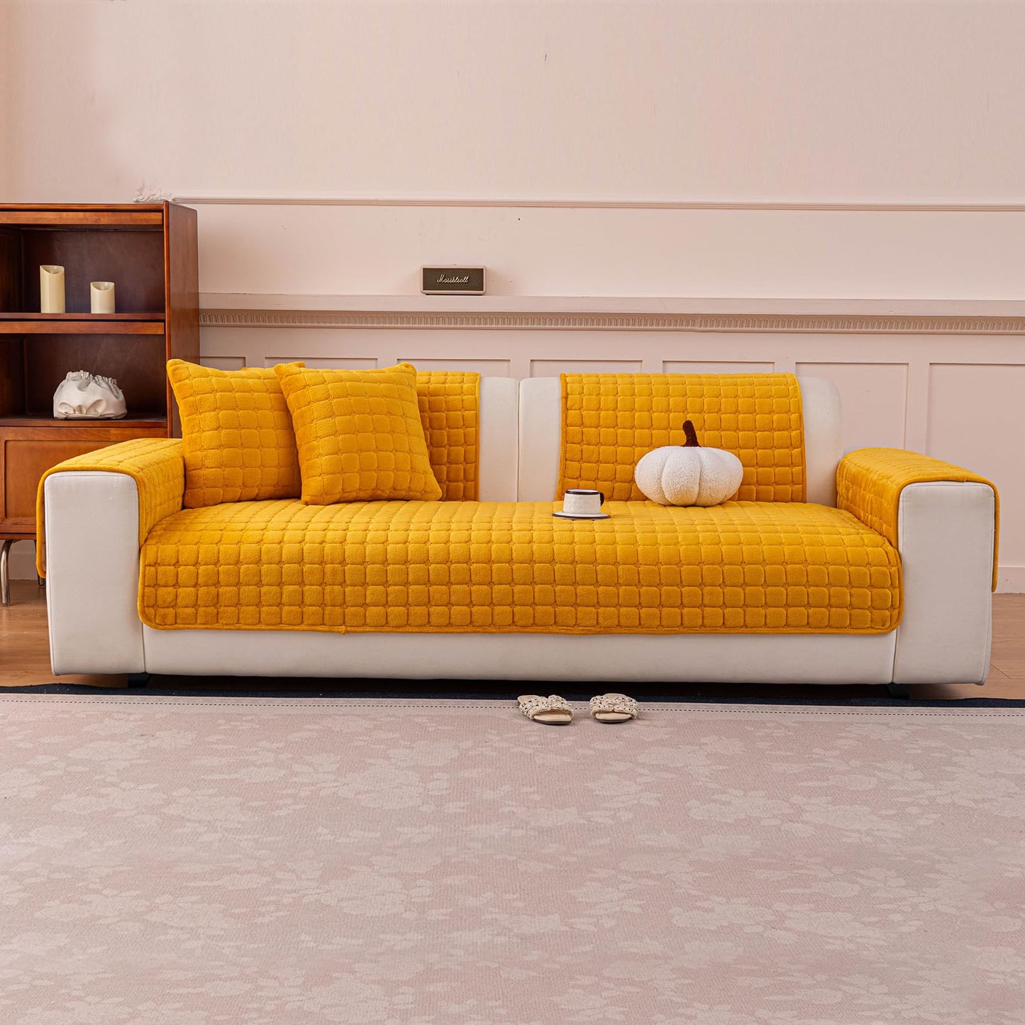 MDSASFD Velvet Couch Cover, Plush Sectional Sofa Cover Washable, Anti Slip Sofa Slipcover for 3-4 Cushions Sofas, Furniture Protector Covers for Pets & Kids(1PC,Mustard Yellow,36"×94")