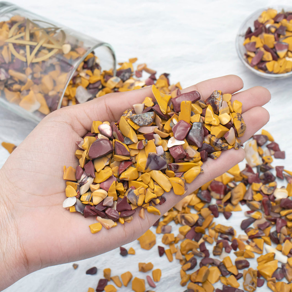 Crocon 1/2 LB Crushed Mookaite Jesper Chips Bulk Stones 1100+ Carats Natural Quartz Pieces Irregular Shape Gemstones House Warming Gifts New Home & Chakra Healing Crystals Home Dcor Gifts for Women