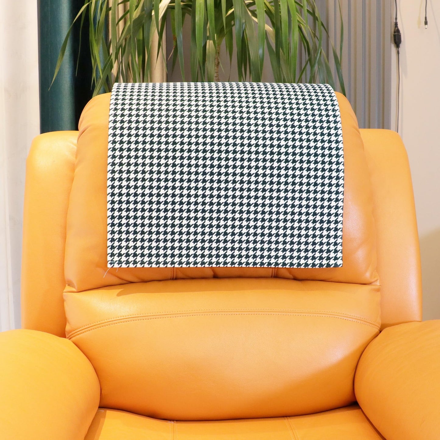 AmazeCov Non Slip Headrest Cover for Recliner Chair, Velvet Printed Lazy Boy Recliner Headrest Cover, Furniture Headrest Protector for Office Chair Theater Seat and Sofa, Houndstooth