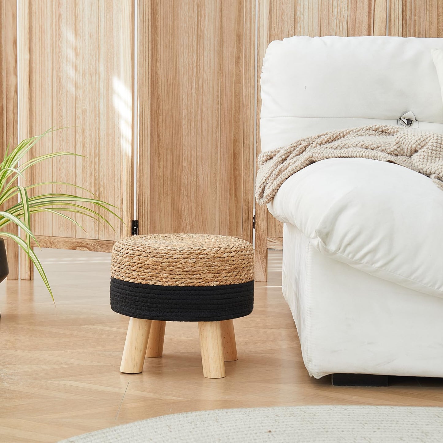 ALeesing Round Ottoman Natural Seagrass Footstool, Foot Stool with 4 Wood Legs, Hand Woven Round Footstool, Sofa Stool, Multifunctional Modern Dressing Stool, Sofa Side Table for Bedroom (Black)