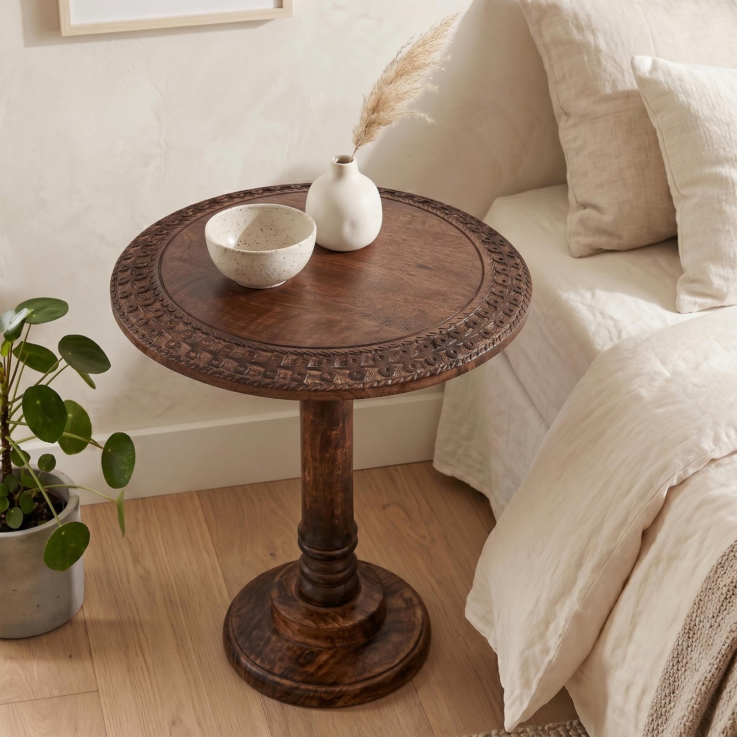 Farmhouse Side Tables for Living Room, Solid Wood End Tables Living Room, Small Round End Table, Rustic Coffee Table Accent, Wooden Side Table for Bedroom & Sofa Side, Burnt Finish