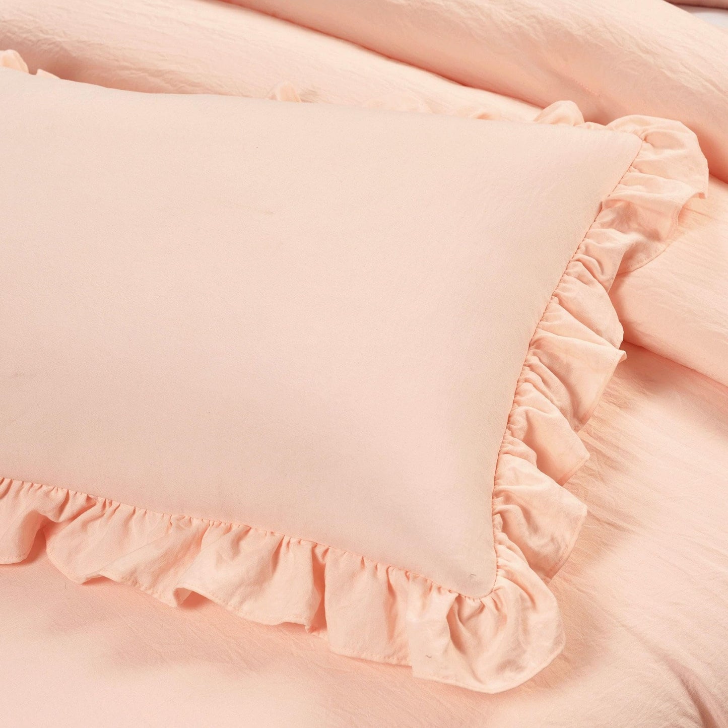 Lush Decor Reyna Ruffle Daybed 6 Piece Set 68" W x 92" L, Blush - Pink Bedding Set - Daybed Comforter Set - Ruffled Bedding - Coquette Decor