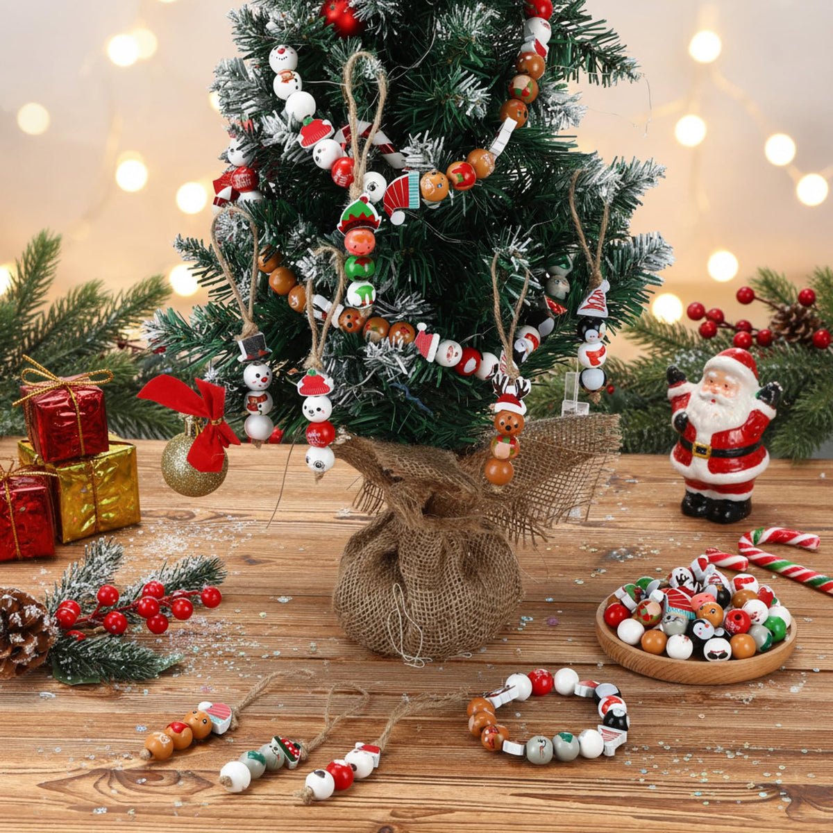 Geelin 300 Pcs Christmas Wood Beads with Twine - Santa Gingerbread Snowman Winter Animals Wooden Round Bead for Hanging Ornaments DIY Crafts Garland Holiday Tree Decor(Classic Christmas)