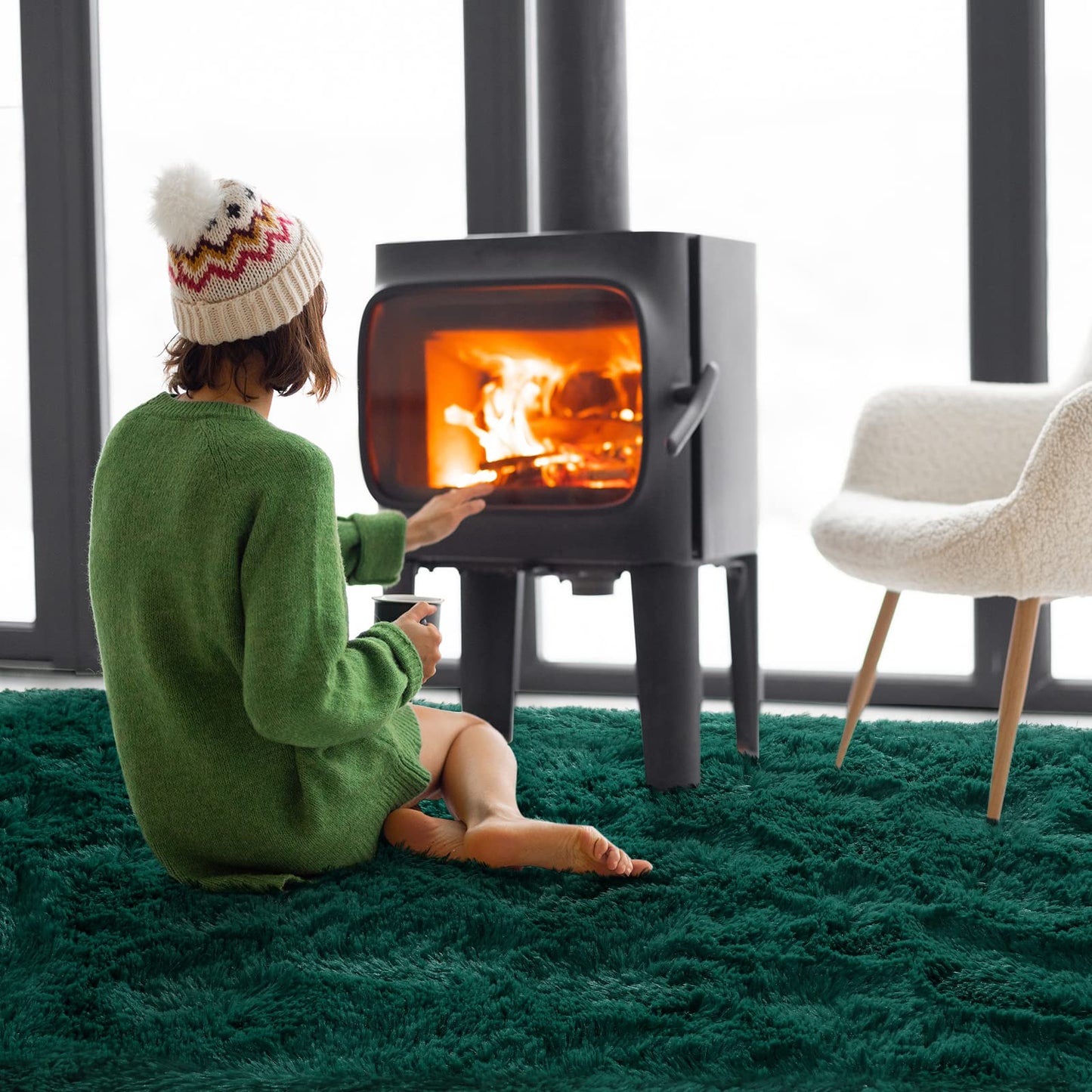 Merelax Soft Modern Indoor Shaggy Area Rug for Bedroom Livingroom Dorm Kids Room Home Decorative, Non-Slip Plush Fluffy Furry Fur Rugs Comfy Nursery Accent Floor Carpet 4x5.9 Feet, Deep Green