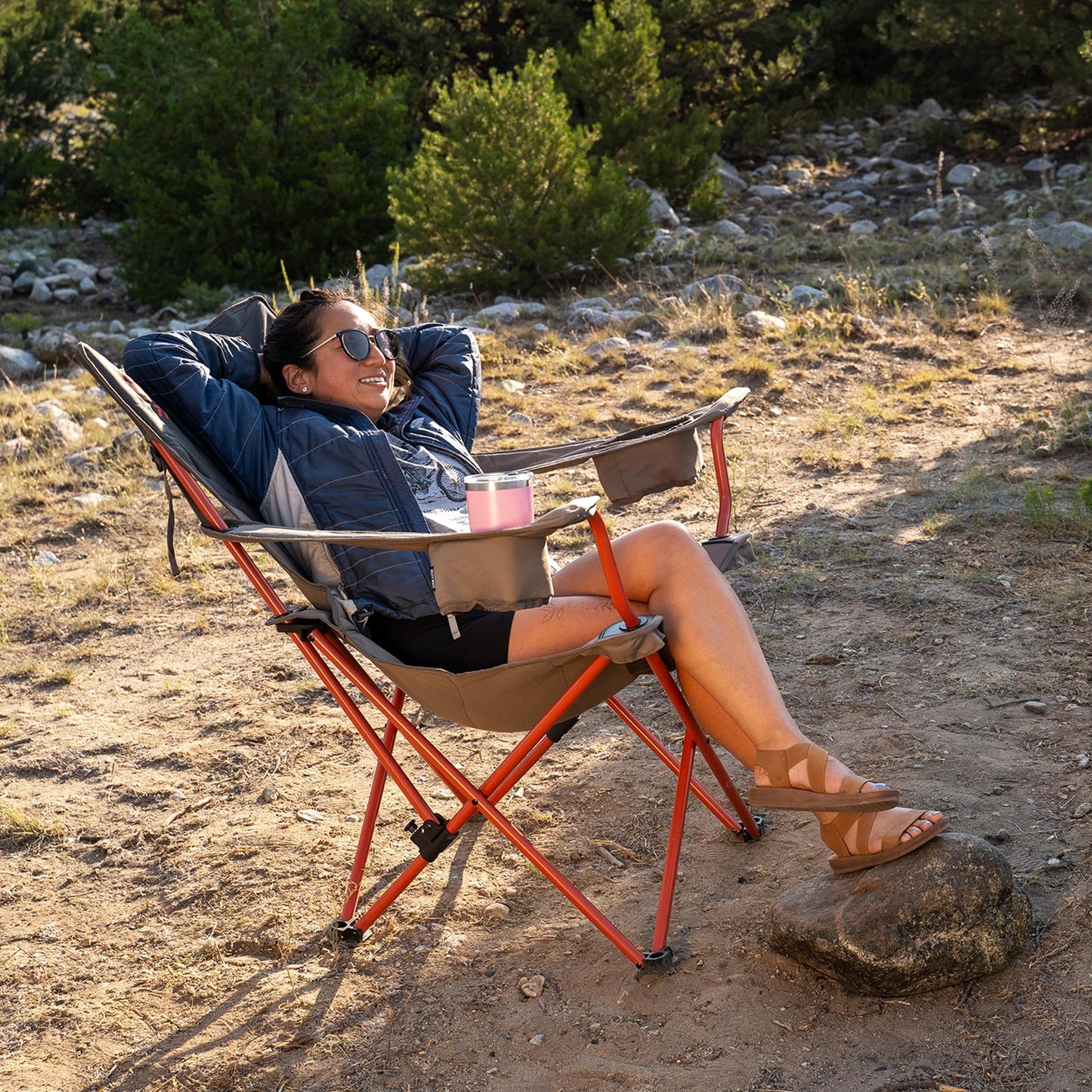 Kelty Deluxe Lounge Chair – Folding Outdoor Camp Chair, Insulated Cupholders, Customized Recline, Steel Frame, Padded Roll Storage (Bungee)
