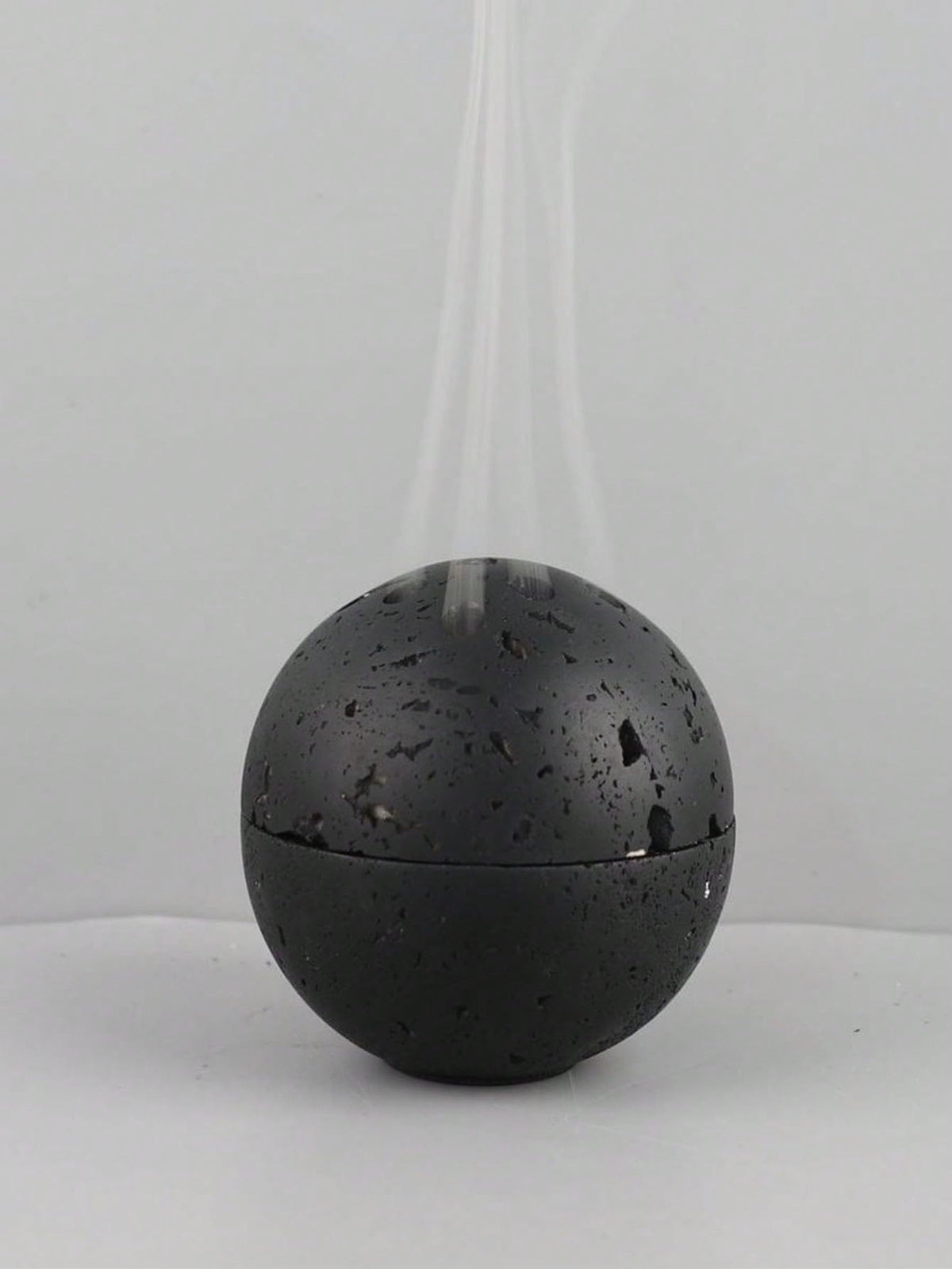 HUZHIBING 9 Holes Handmade Round Incense Resin Burner Holde, Minimalist Sphere Incense Frankincense Burner, Ravertine Incense Cone Holder for Yoga Meditation Spa Reading (Black)