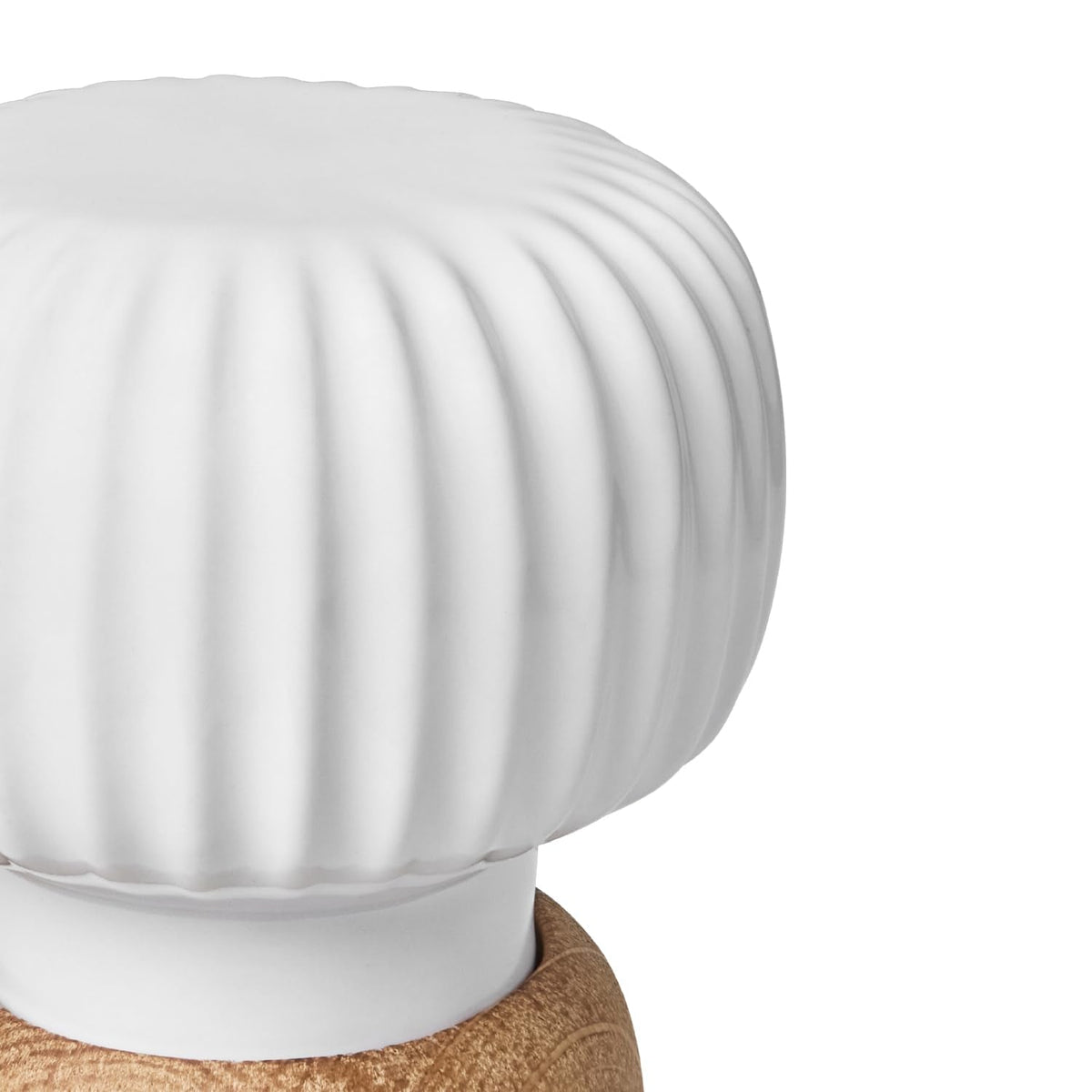 Kahler Hammershoi Grinder | Ceramic and FSC Oak | White | 7.1 Inch