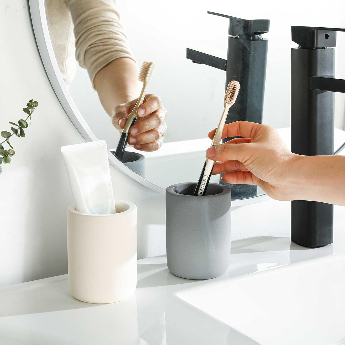 TOPSKINOY Drying Stone Toothbrush Holders, Diatomite Quick Drying Electric Toothbrush Organizer for Bathroom, Light Grey