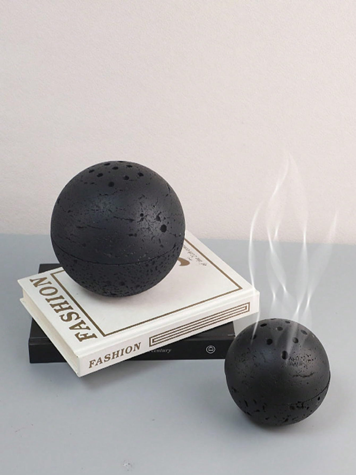 HUZHIBING 9 Holes Handmade Round Incense Resin Burner Holde, Minimalist Sphere Incense Frankincense Burner, Ravertine Incense Cone Holder for Yoga Meditation Spa Reading (Black)
