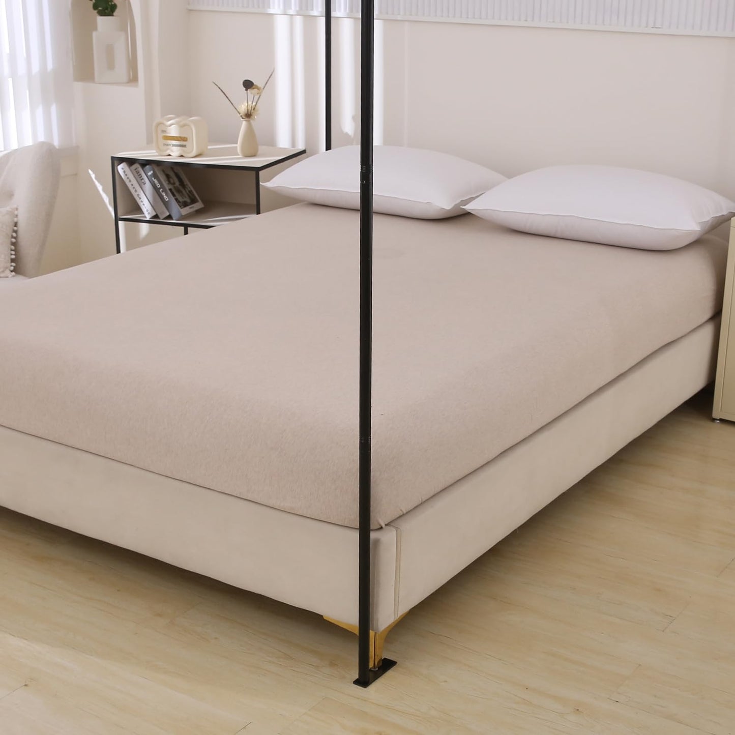 Beyeutao Black Canopy Bed Frame Queen Size 4 Poster Bed Frame with Removable Fixing Bases Four Corners Post Bed Canopy Frame Metal Mosquito Net Bracket Suitable for Bedroom Decoration Upgrade