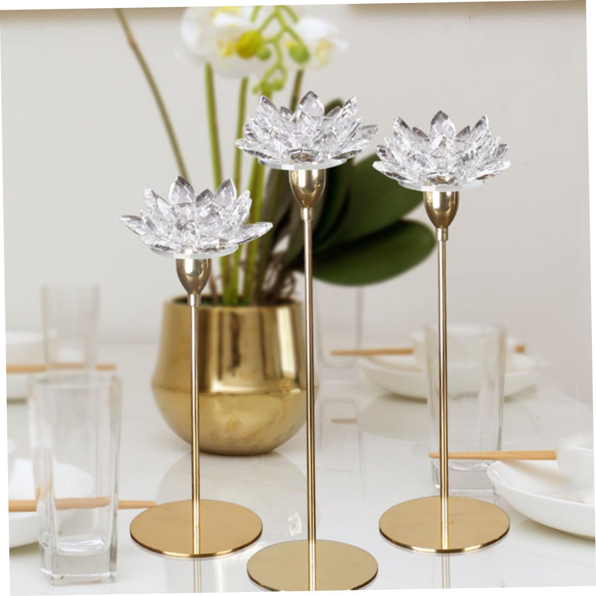 VOSAREA Crystal Lotus Candleholder Metal Candlestick Ornament Small Gold Decorative Candle Stick Holder for Wedding Table Centerpiece Home Décor