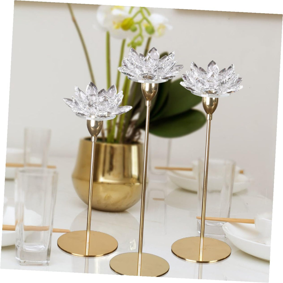 TOVINANNA Modern Simple Metal Candle Holder Small Crystal Lotus Candlestick Decorative Golden Wedding Candle Stand for Dining Room and Romantic Candlelight Dinner