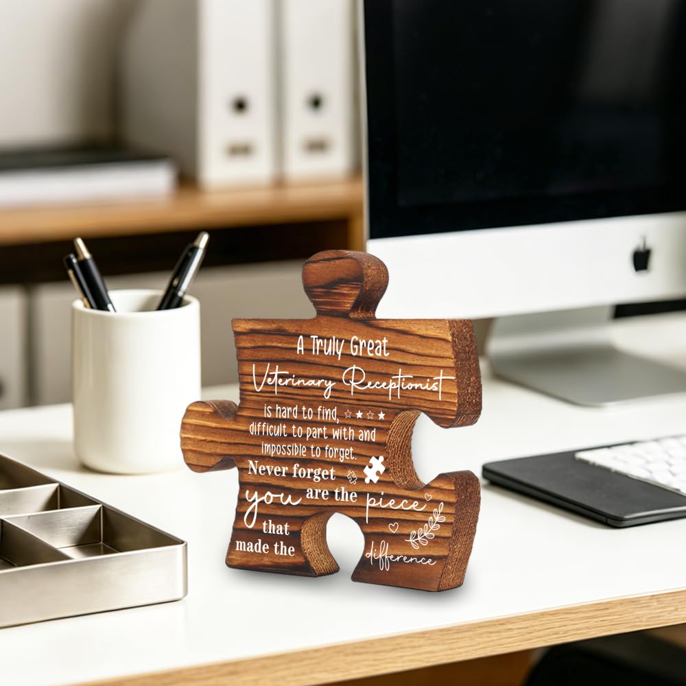 Veterinary Receptionist Appreciation Desk Decor Thank You Gift for Vet Clinic Staff Wooden Puzzle Desk Sign Coworker Recognition Animal Hospital Office Decorative Signs Plaques Y2C50