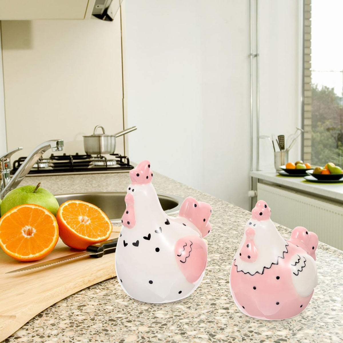 Luxshiny 2pcs Ceramic and Pepper Shaker Set Salt Box Easter Chicken Canister Set Hen Shape Sugar Bowl Seasoning Bottle Dining Table Accessory for Easter Party