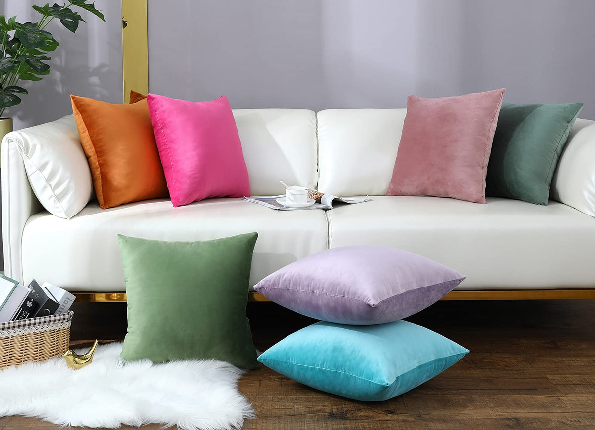 mixeoo Comfy Bright Red Throw Pillow Covers Santa Decorative Square Solid Thick Velvet Super Soft Cushion Cases Home Decor for Sofa Couch Living Room Chair, Set of 2, 18 x 18 Inch