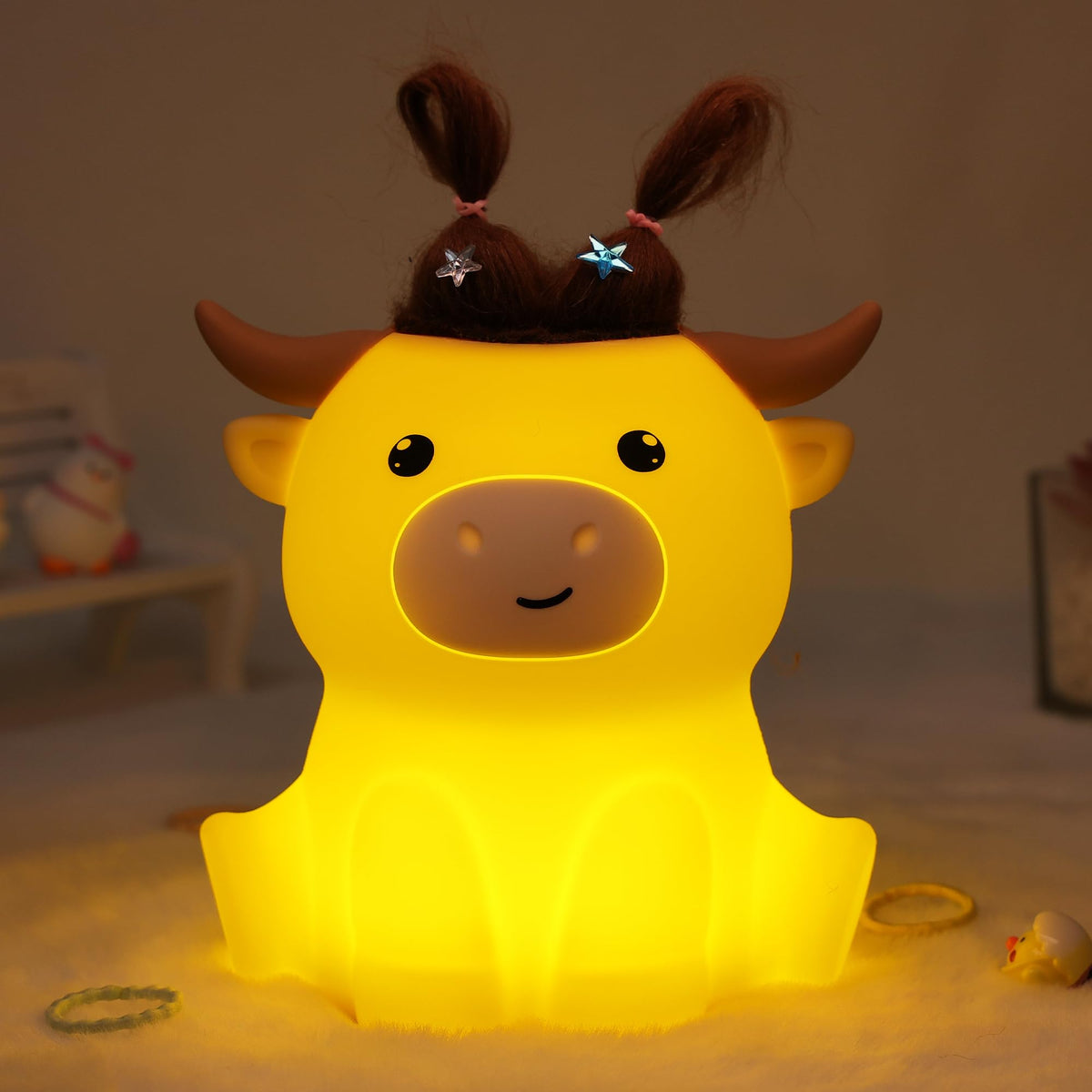 Okayera Highland Cow Night Light, Fluffy Cow Squishy Lamp for Kids, Soft Silicone Animal Nightlamp with 2 Levels Dimmable & 20 Mins Timer, Rechargeable LED Light Gifts for Baby Boys Girls