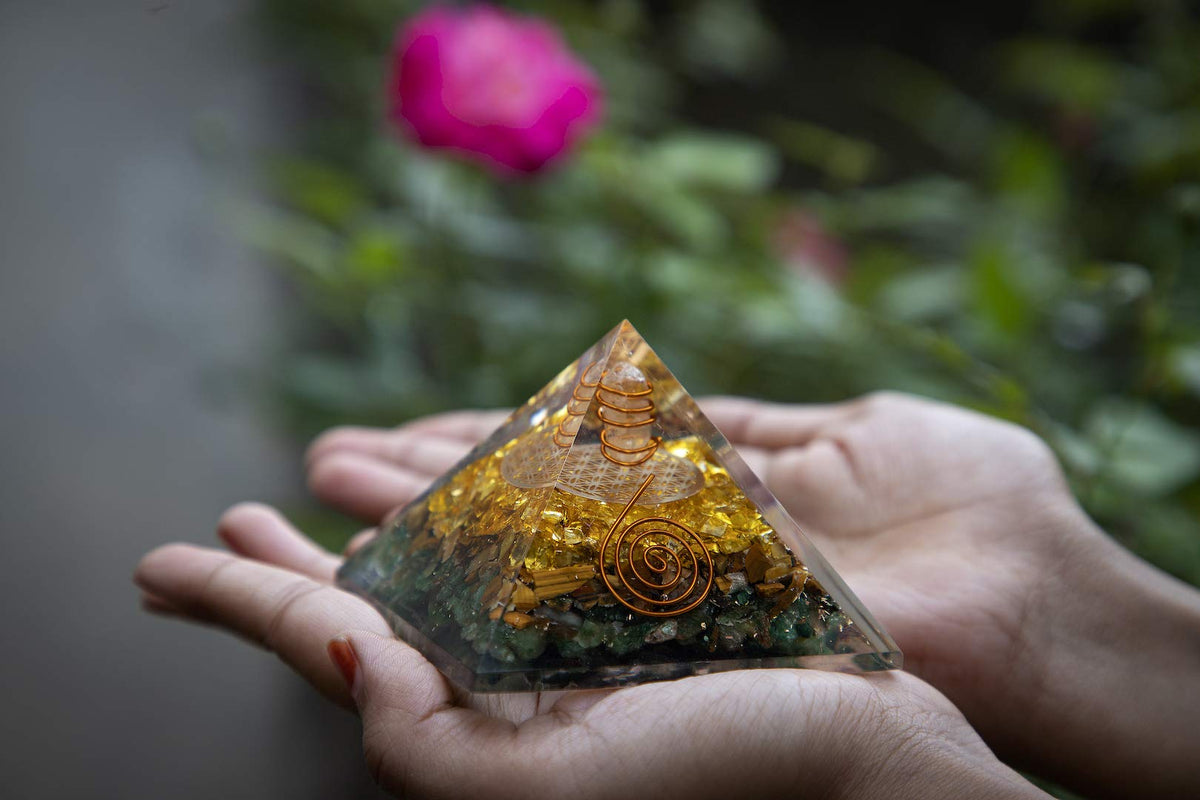 Orgonite Pyramid Crystal-Money Orgone Pyramid-Attract Abundance & Wealth-Crystal Pyramid-Citrine-Tiger Eye-Green Aventurine-for Goodluck & Positive Energy-Chakra Healing & Meditation