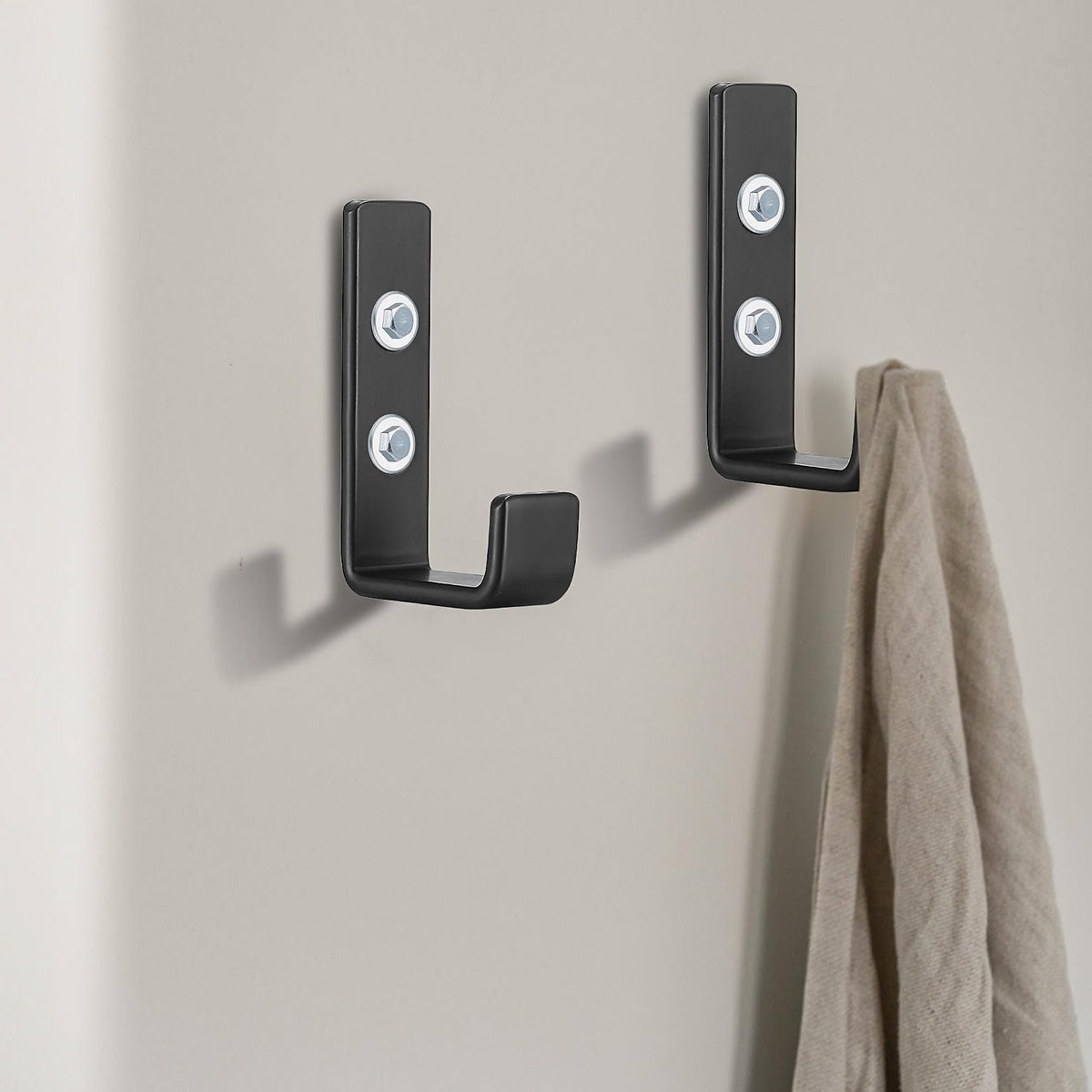 qiwuhai Heavy Duty Garage Hooks for Hanging, 2pcs Black Garage Storage Wall Mount J Hook Heavy Duty, J Utility Hooks for Extension Cord Tool Cable, Clothes, Keys Hook (2Pcs)