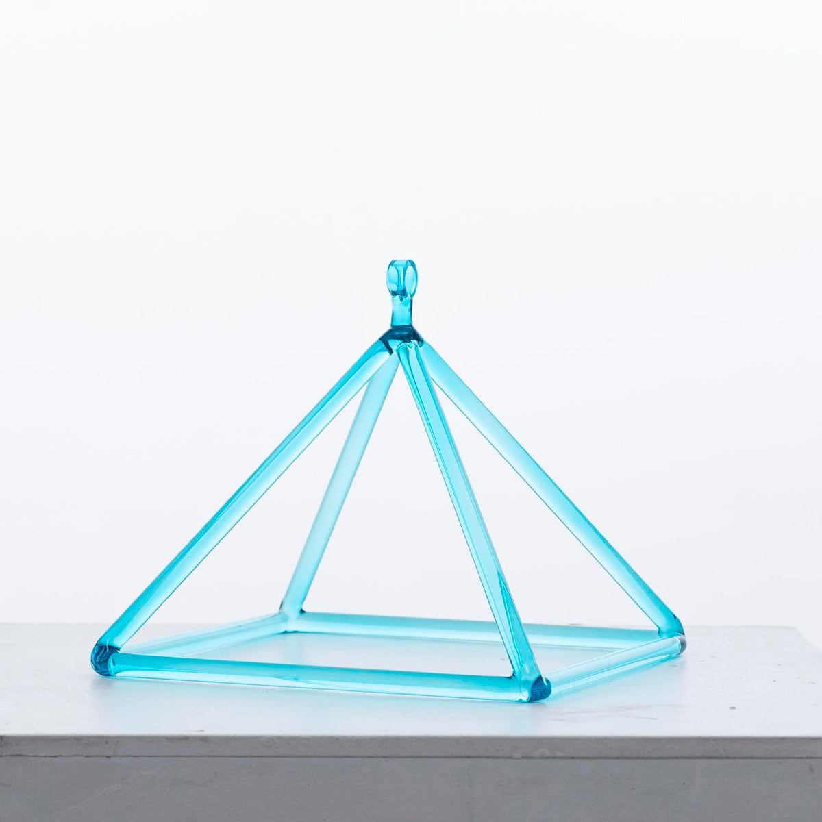 Hye-eun Crystal Pyramid Sound Healing, Clear Blue 8 inch Quartz Riangular Tower with Crystal Singing Bowl Stick and Purple Rope, Pyramid Bag,Yoga Meditation Energy Healing Musical Instrument