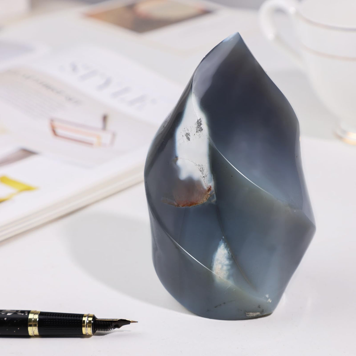 dssmboom Orca Agate Flame Shaped Stone Tower for Home Decor, Irregular Healing Crystal Specimen Mineral for Collection, Energy Balancing,601g-800g