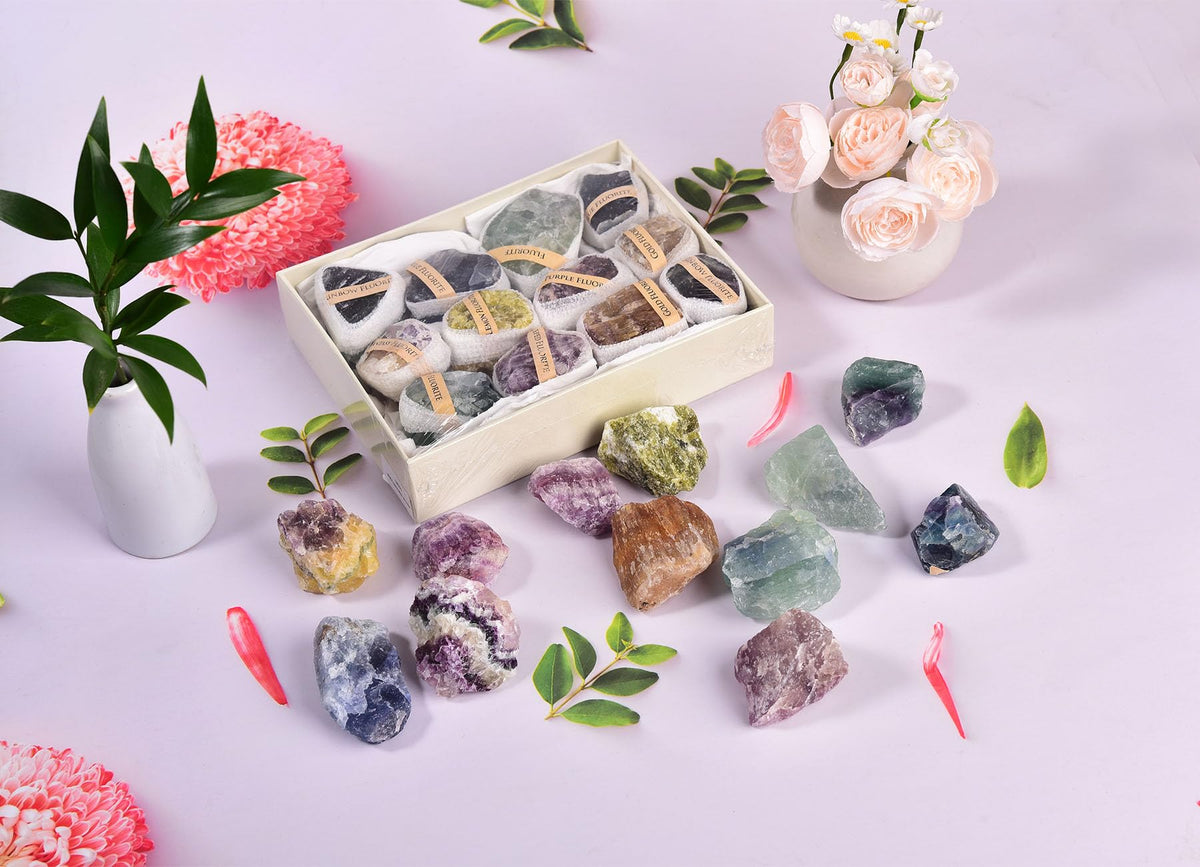 AMOYSTONE 1 LBS Bulk Mixed Fluorite Crystal Set in Display Box - 1-2" Natural Specimens for Office Decor & Collectors