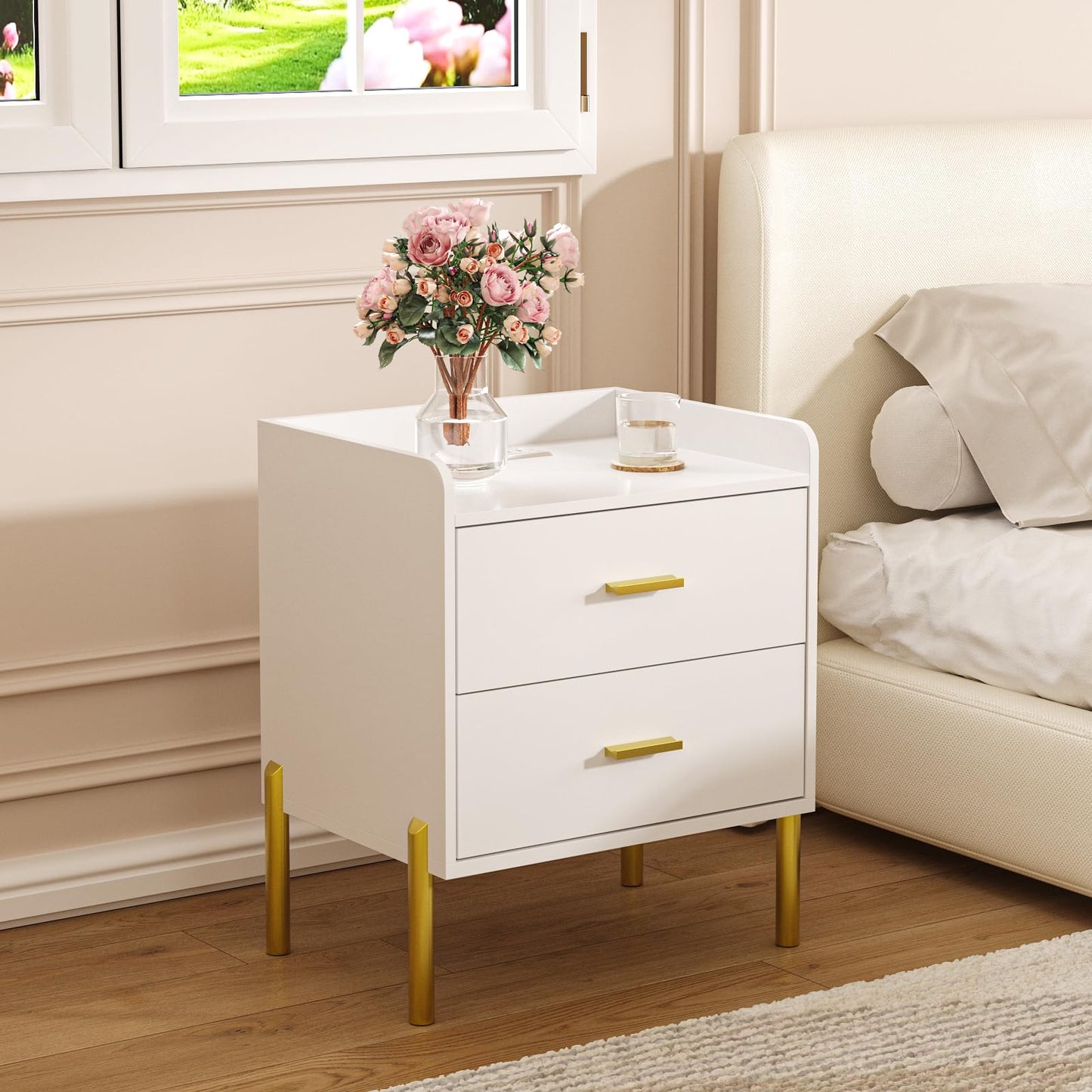 Vabches Nightstand with Built-in Charging Station, White Mid Century Modern Nightstand for Bedroom, Stylish End Tables for Lamps, Books