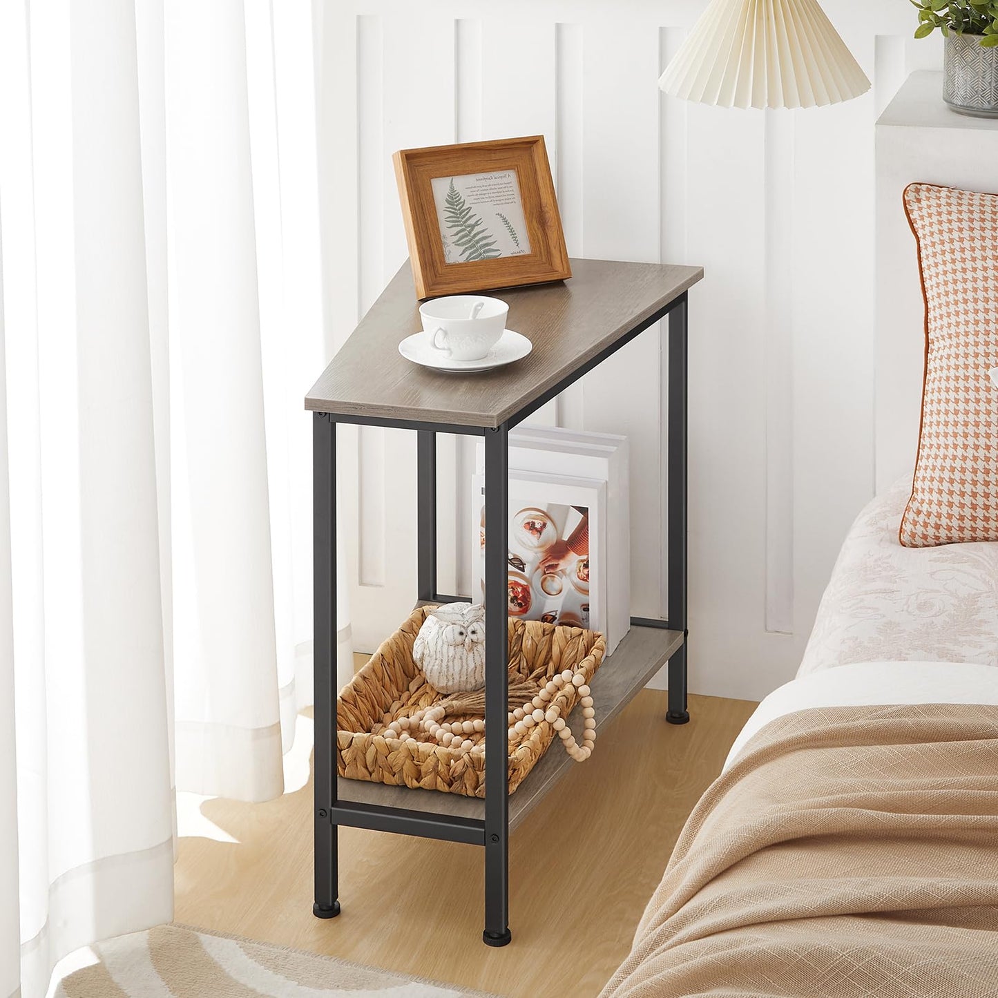 HOOBRO Wedge End Table, Recliner Wedge Side Table with Storage, Industrial Triangle Accent Table for Small Space, Corner, Living Room, Apartment, Greige BG64BZ01G1