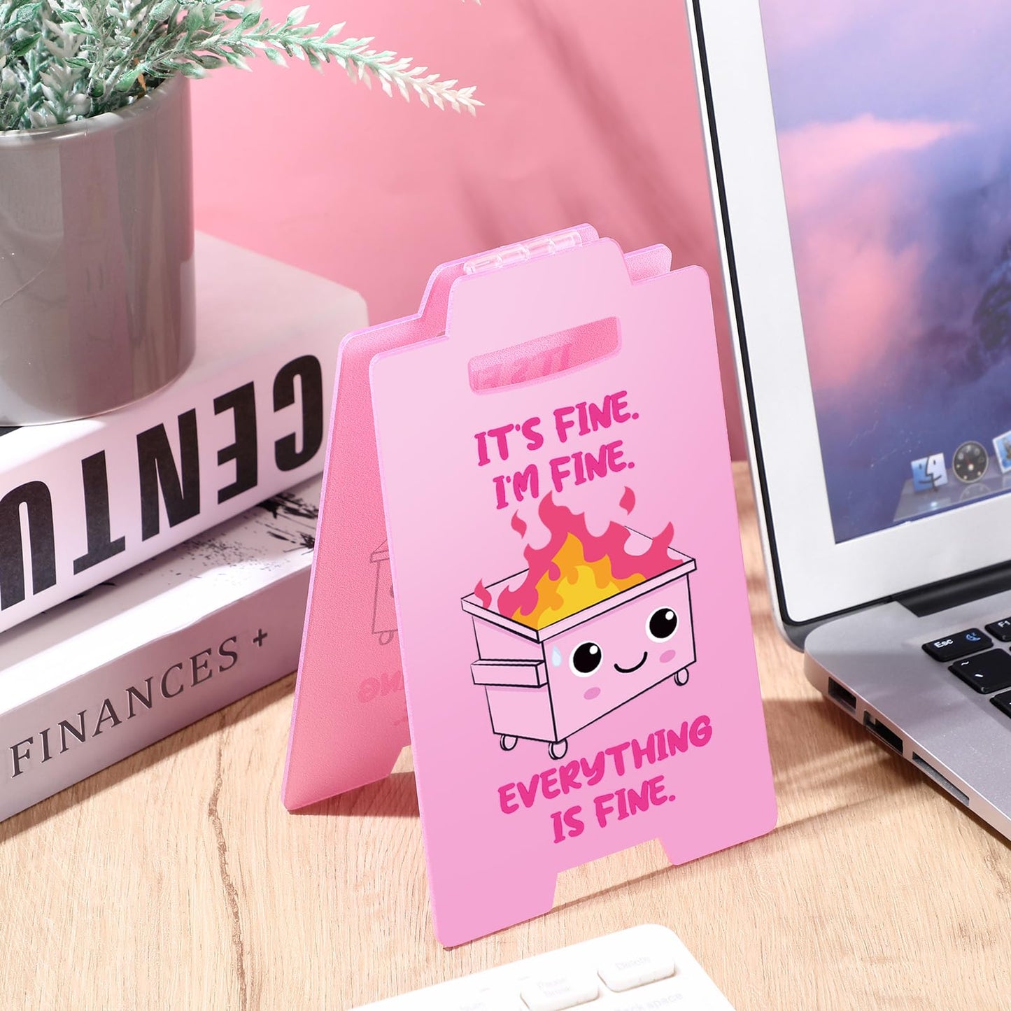 Yuntau Dumpster Fire Desk Accessories Its Fine Everythings Fine Funny Desk Sign Office Decor Funny Gift for Coworker Friends Teammate Employee Boss Teacher(Pink)