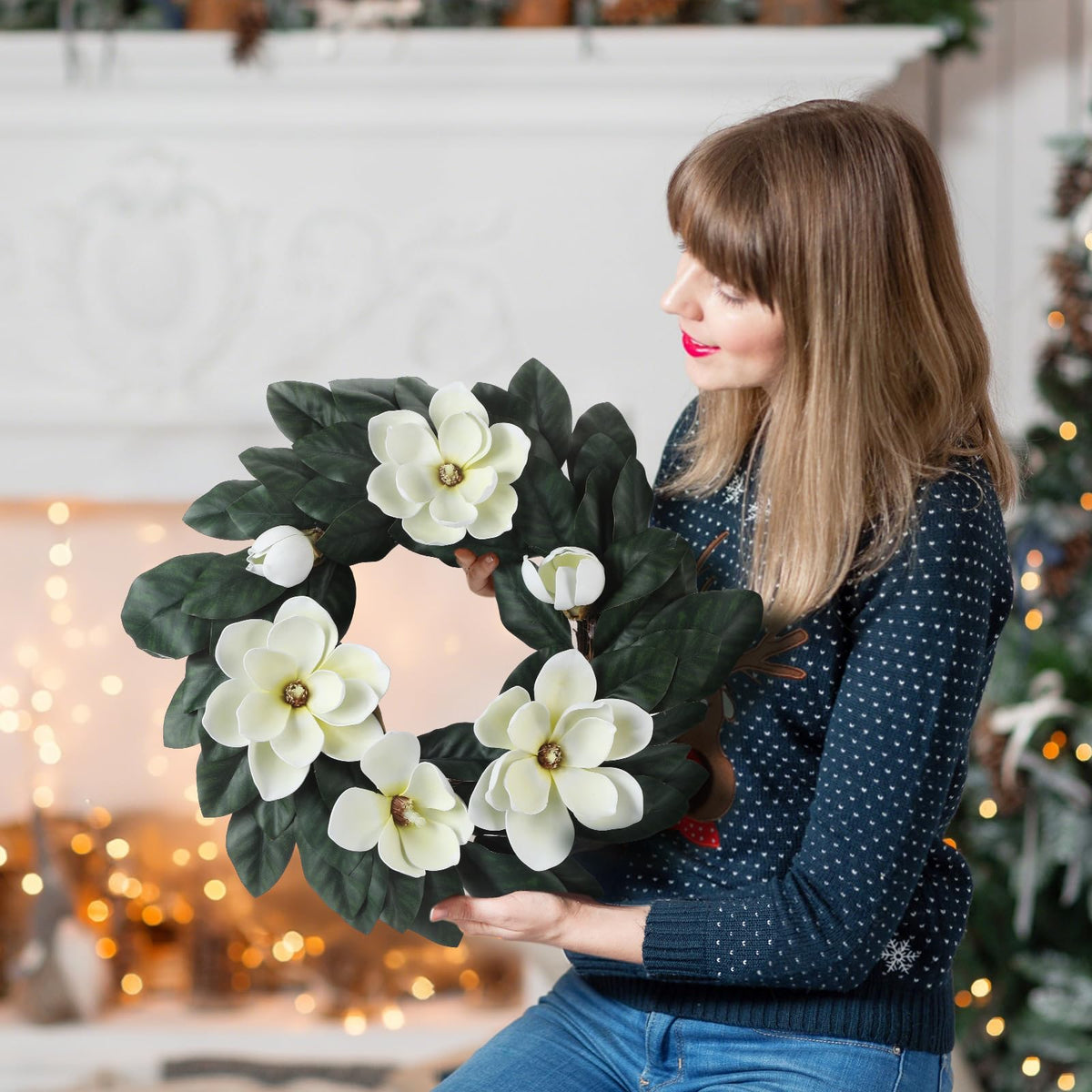 24 Inches Christmas Magnolia Wreath Artificial White Magnolia Christmas Decoration Farmhouse Greenery Wreath for Front Door Wall Home Window Holiday Outdoor Xmas Decor Entryway Patio Porch Garden