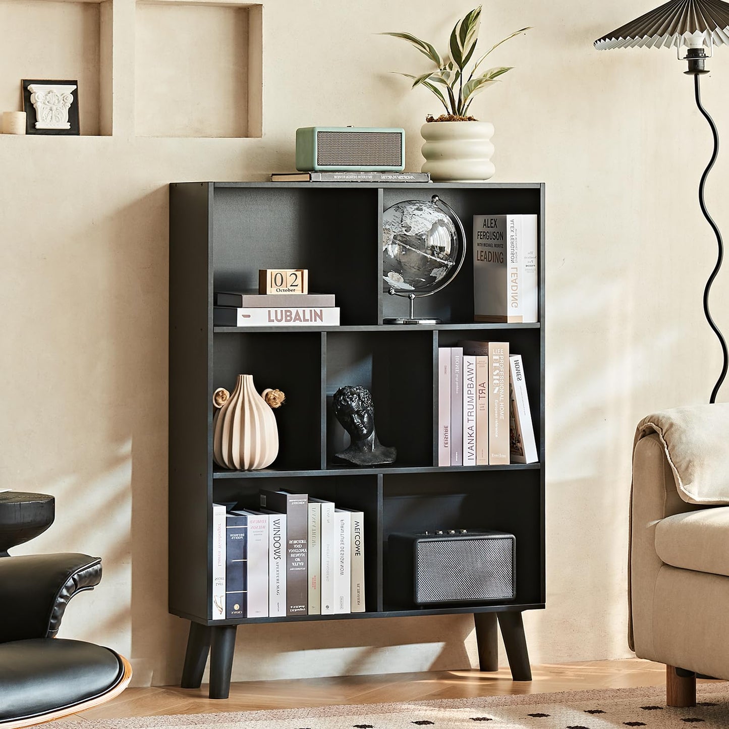 LEYAOYAO 7 Cube Black Bookshelf, 3 Tier Modern Bookcase with Legs, Wood Cubeicals Organizer Storage Open Shelves, Retro Display Book Shelf, Freestanding Short Book case for Bedroom,Living Room,Office