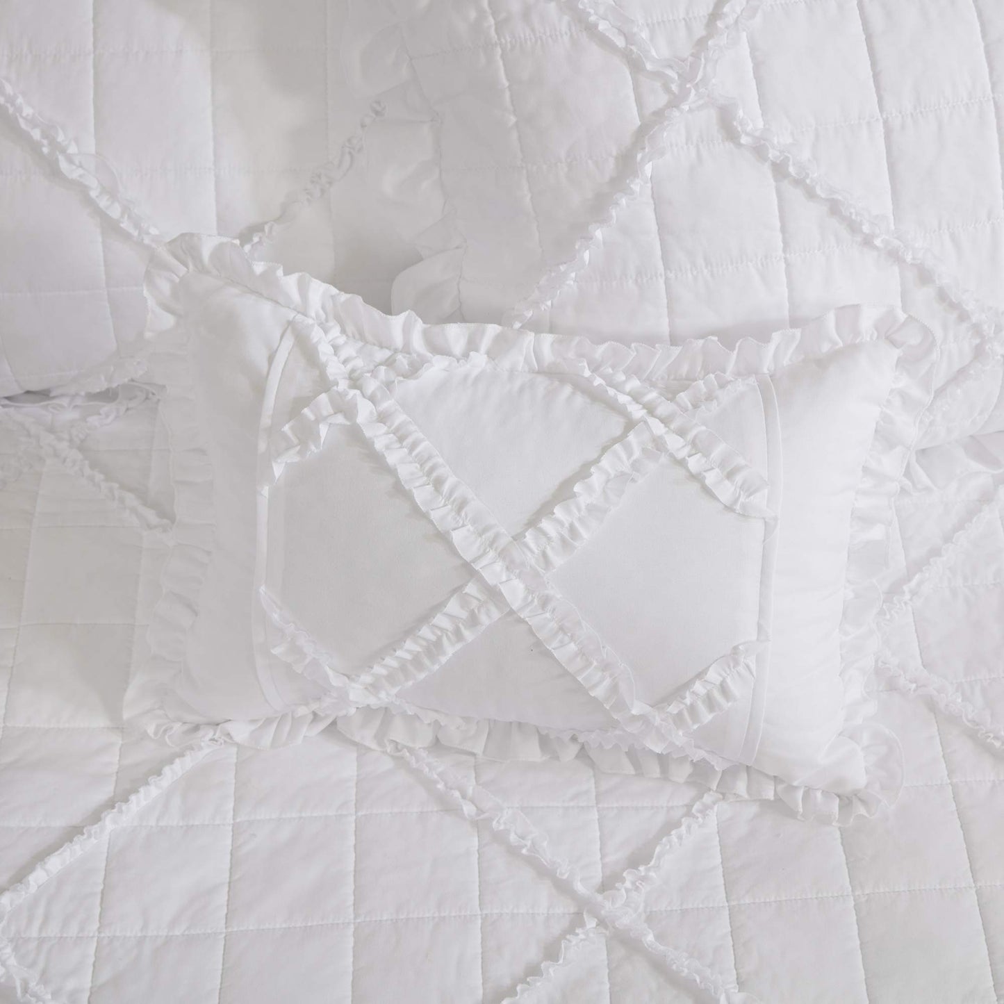 Madison Park Daybed Cover Set - Trendy Design, All Season Luxury Bedding with Bedskirt, Matching Shams, Decorative Pillow, Quilted Diamond Ruffle White 75"x39" 6 Piece
