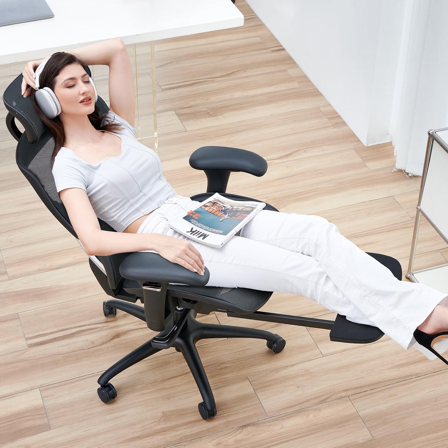 COLAMY Ergonomic Mesh Office Chair with Footrest, Executive High Back Computer Desk Chair with Wide Headrest and Adjustable 3D Arms, Backrest Height, Tilt Lock and Lumbar Support, Black