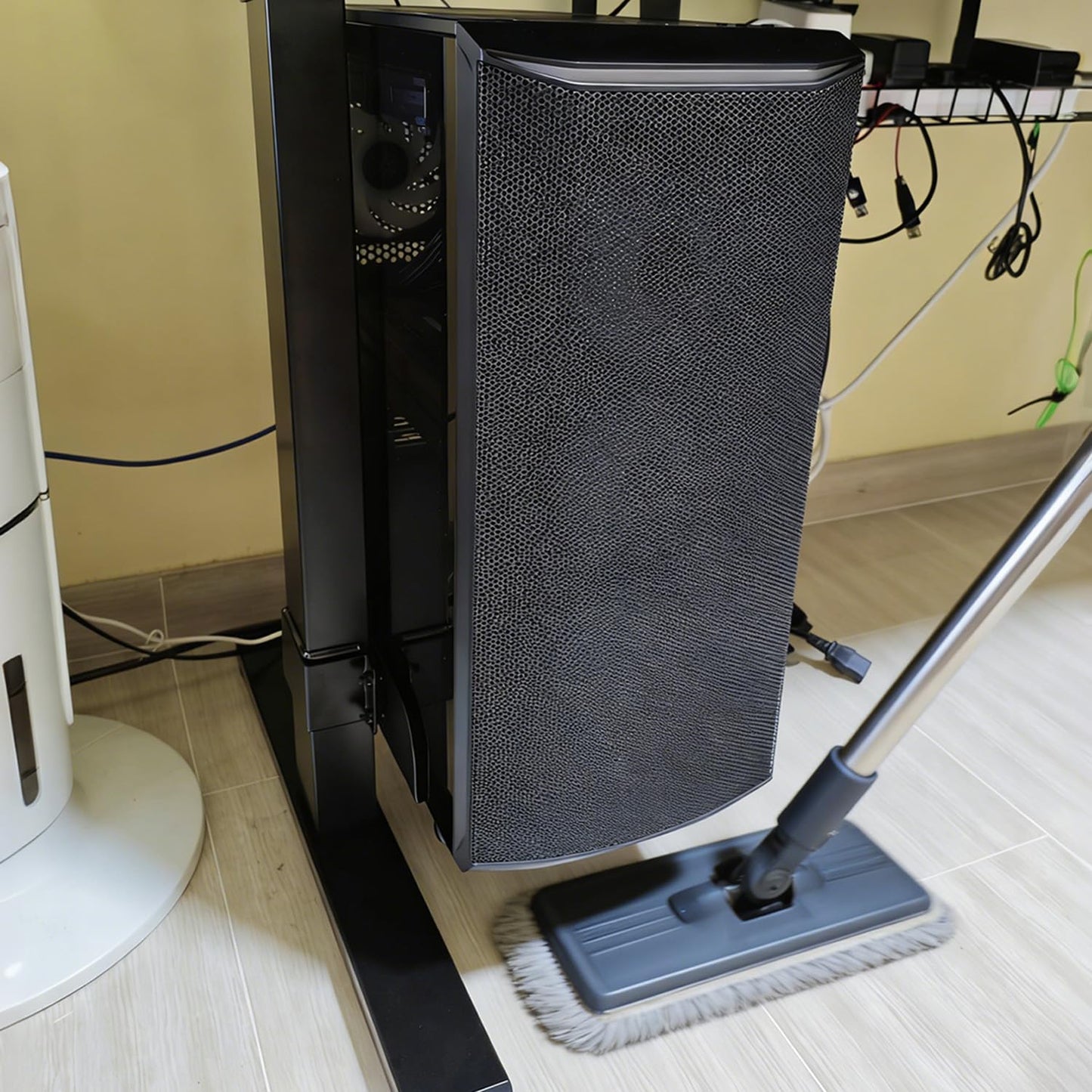 Under Desk PC Mount for Standing Desk, Heavy Duty Clamp-On Computer Tower Mount Adjustable Height & Width No Drilling CPU Holder