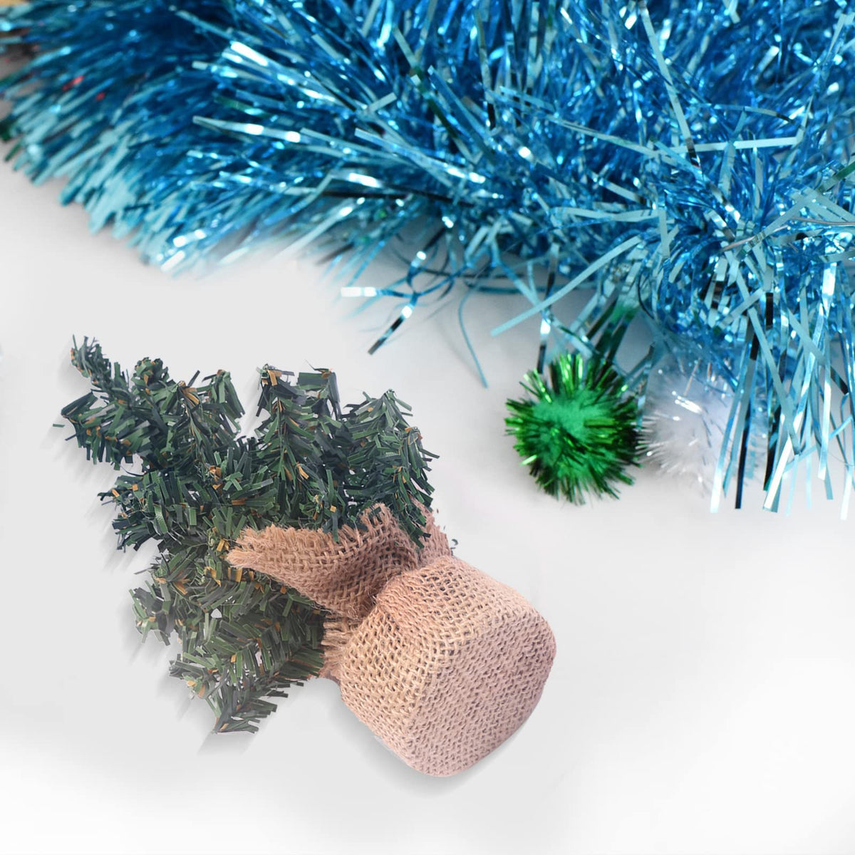 5pcs Mini Christmas Tree,Artificial Christmas Tree Tabletop Christmas Tree with Linen Base Perfect for Christmas Decorations, Home, Kitchen（3pcs 7.87" and 2pcs 11.81"）
