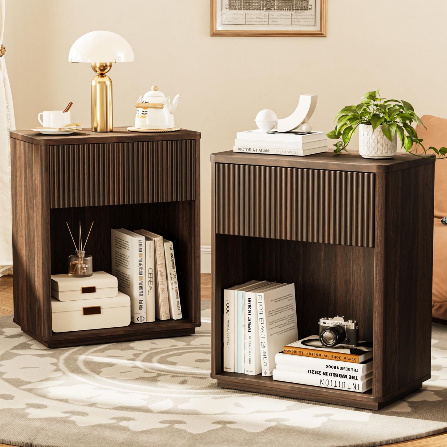 Cychuily Modern Fluted Nightstand Set of 2 for Bedroom, Mid Century Bedside Table with Drawer & Open Shelf, Wood End Table, Farmhouse Night Stand for Home, Hallway, Office, Walnut