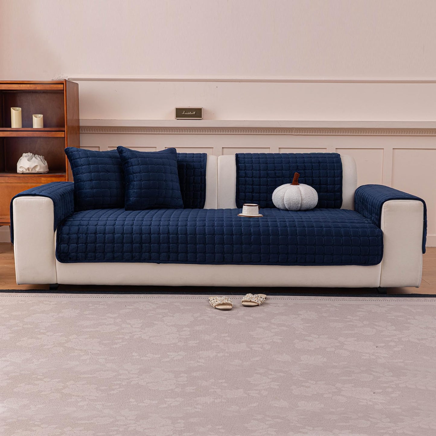 MDSASFD Velvet Couch Cover, Plush Sectional Sofa Cover Washable, Anti Slip Sofa Slipcover for Armrest & Backrest, Furniture Protector Covers for Pets & Kids(1PC,Navy Blue,36"×36")