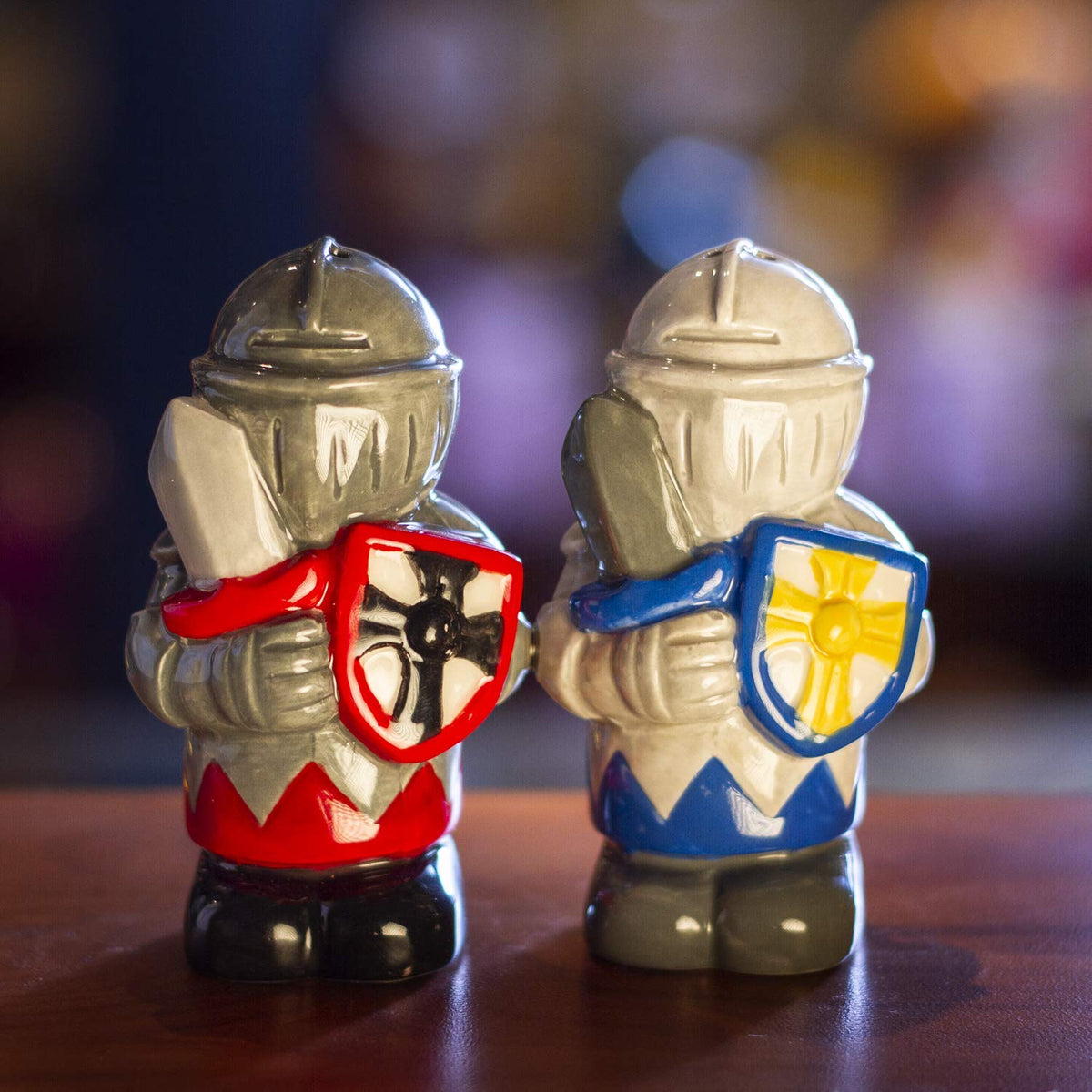 White And Black Knights Ceramic Salt and Pepper Shakers Set