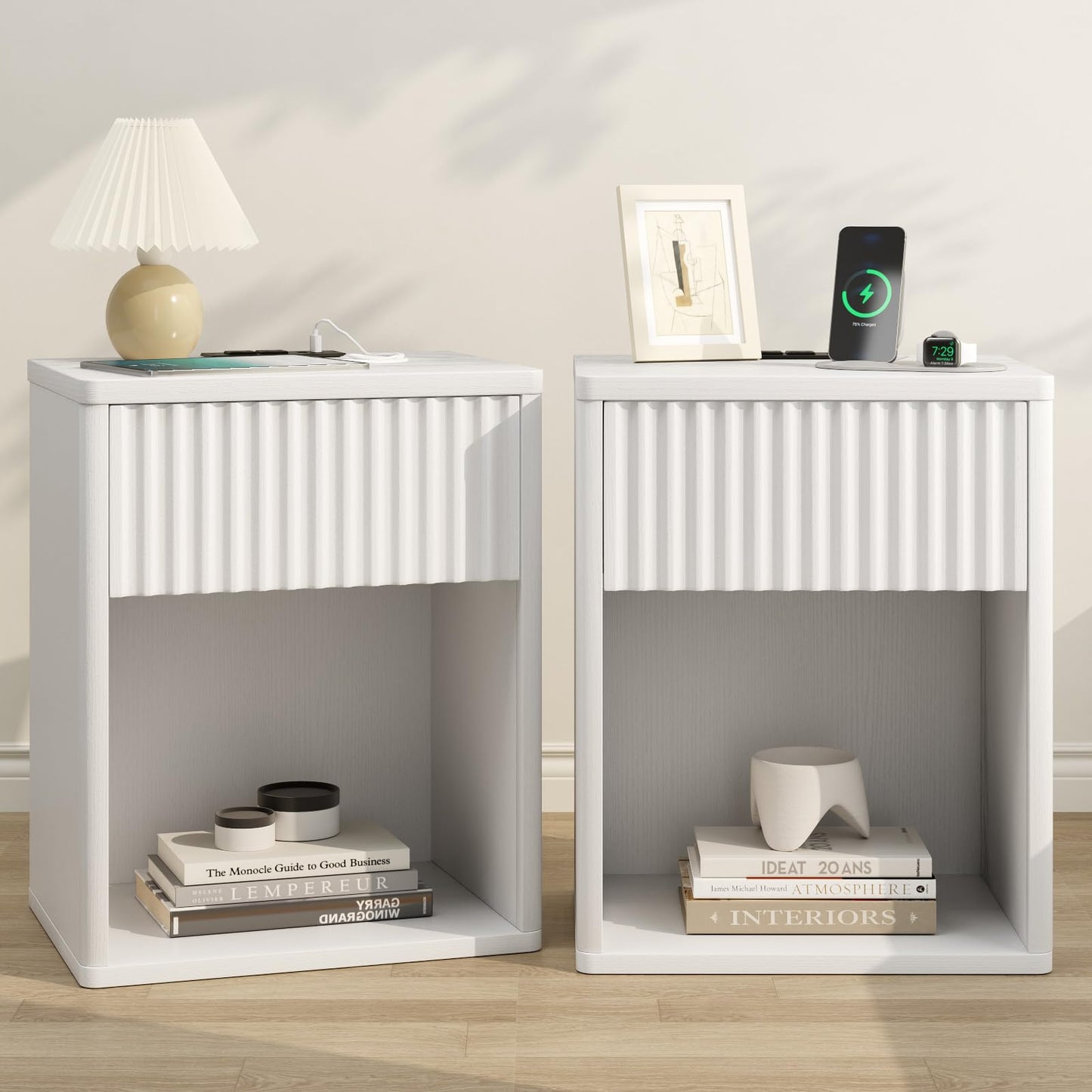 AURINEST White Nightstands Set of 2 w/Charging Station, Wooden End Table Bed Side Table with Curved Drawer, Mid Century Modern Fluted Night Stand with Rounded Edge for Bedroom, Living Room