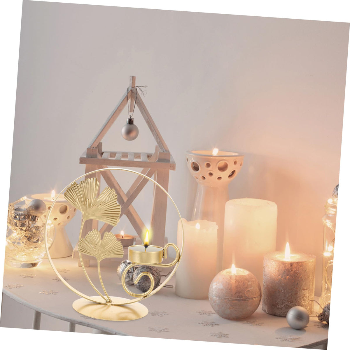 ROMISBABA Rust-Resistant Iron Candlestick Holder with Unique Plant-Shaped Design and Golden Finish, Multi-Functional Tealight Candle Stand for Entranceways and Living Rooms, Artistic Table